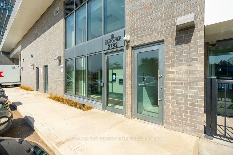 Photo 2 of Unit 201, 2782 Barton Street, Hamilton, Riverdale — HOMEH