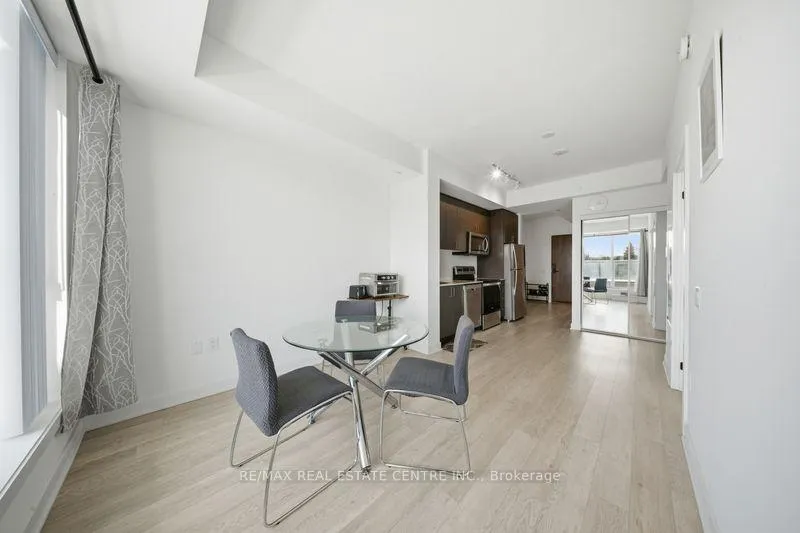 Photo 5 of Unit 201, 2782 Barton Street, Hamilton, Riverdale — HOMEH