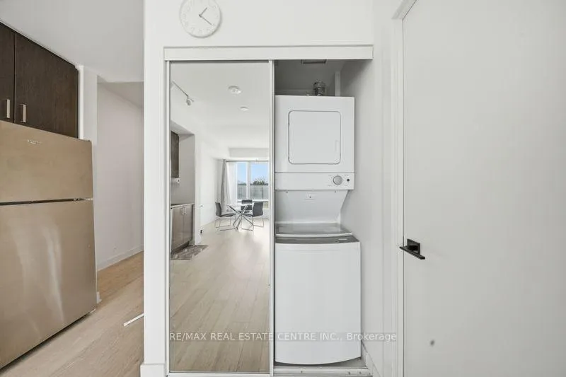 Photo 11 of Unit 201, 2782 Barton Street, Hamilton, Riverdale — HOMEH
