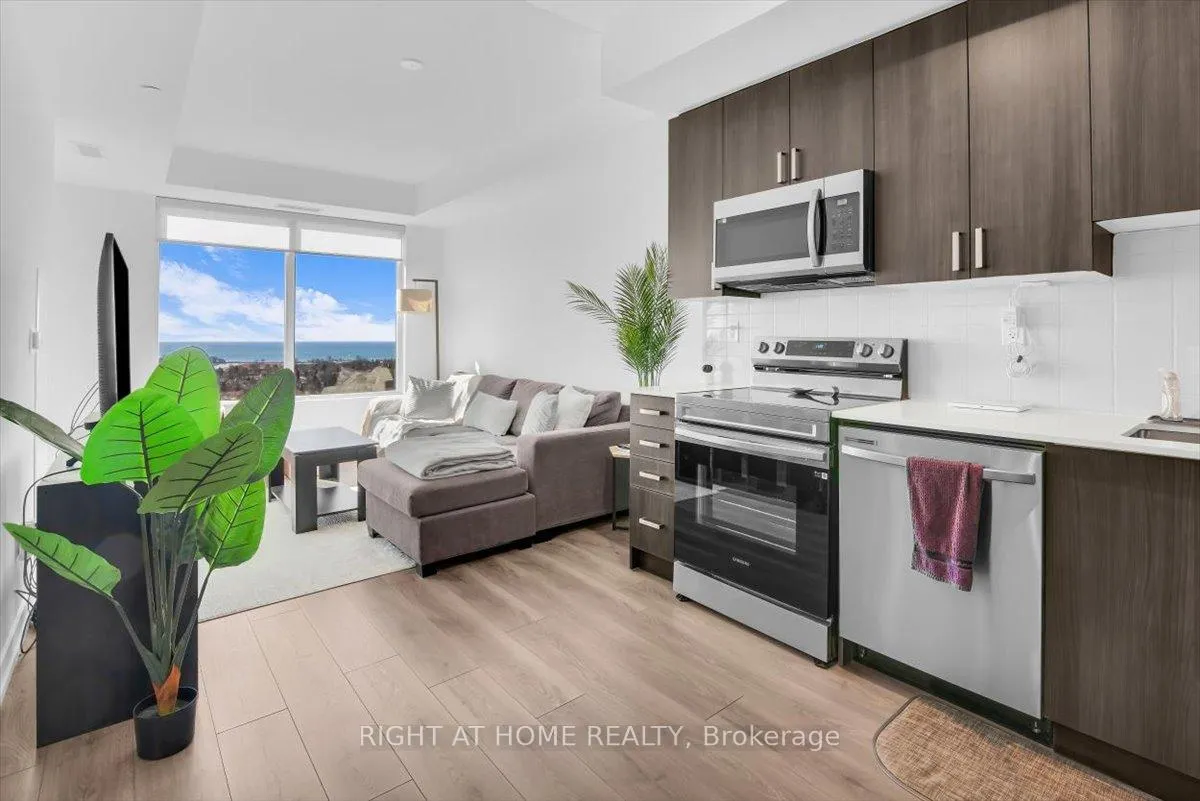 Photo 6 of Unit 2503, 1435 Celebration Drive, Pickering, Bay Ridges — HOMEH