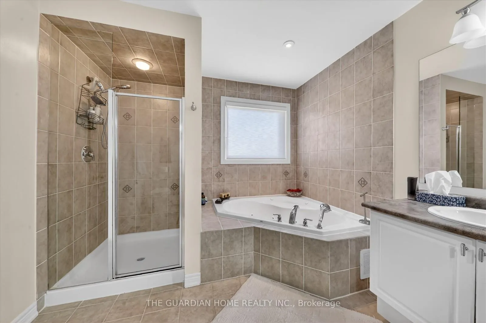 Photo 25 of 22 Riverwalk Drive, Markham, Box Grove — HOMEH