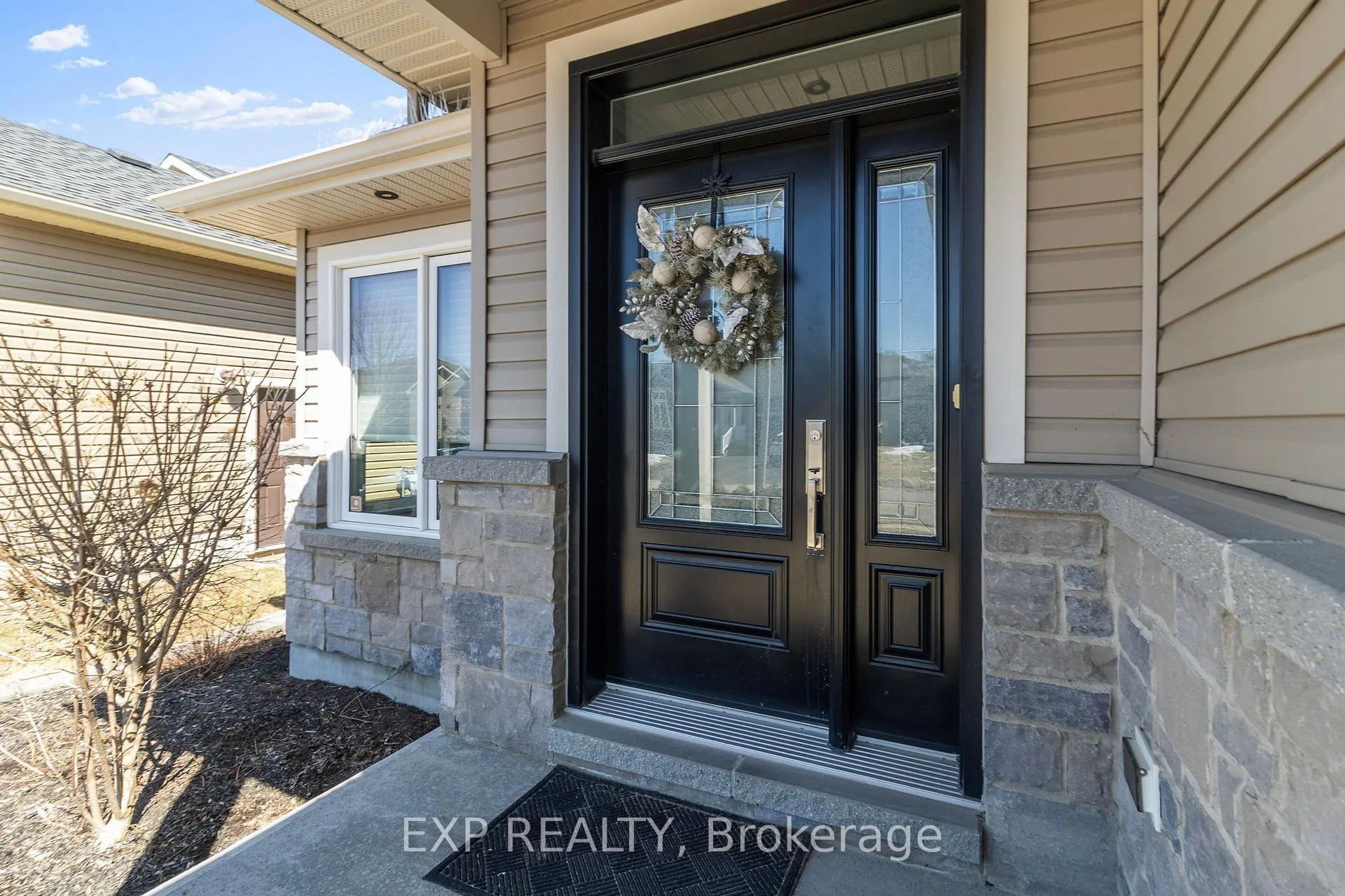 Photo 3 of 321 Adley Drive, Brockville — HOMEH