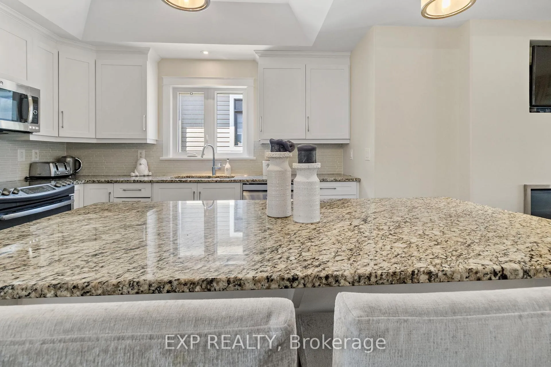 Photo 12 of 321 Adley Drive, Brockville — HOMEH