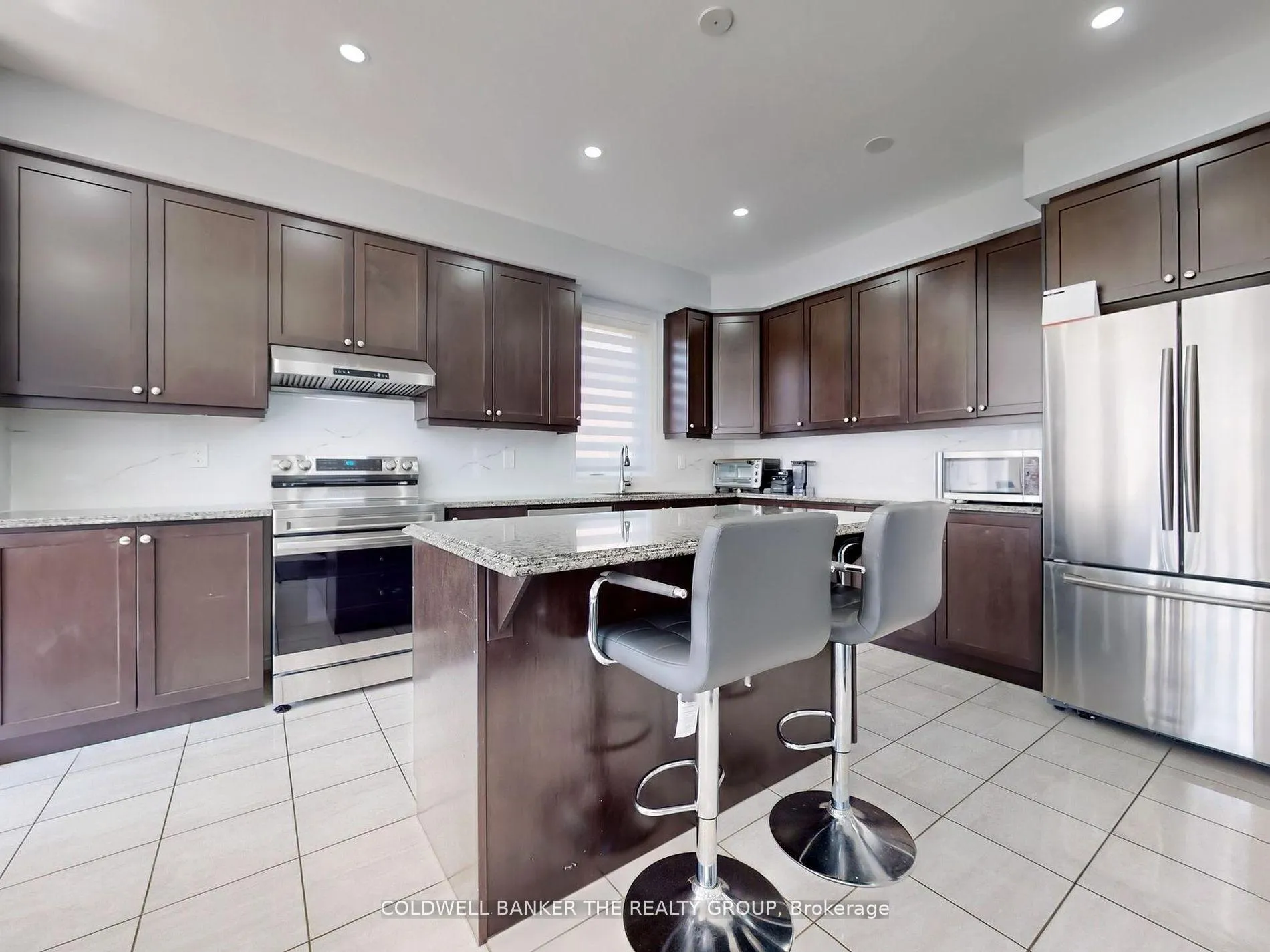 Photo 10 of 41 Averill Road, Brampton, Northwest Brampton — HOMEH