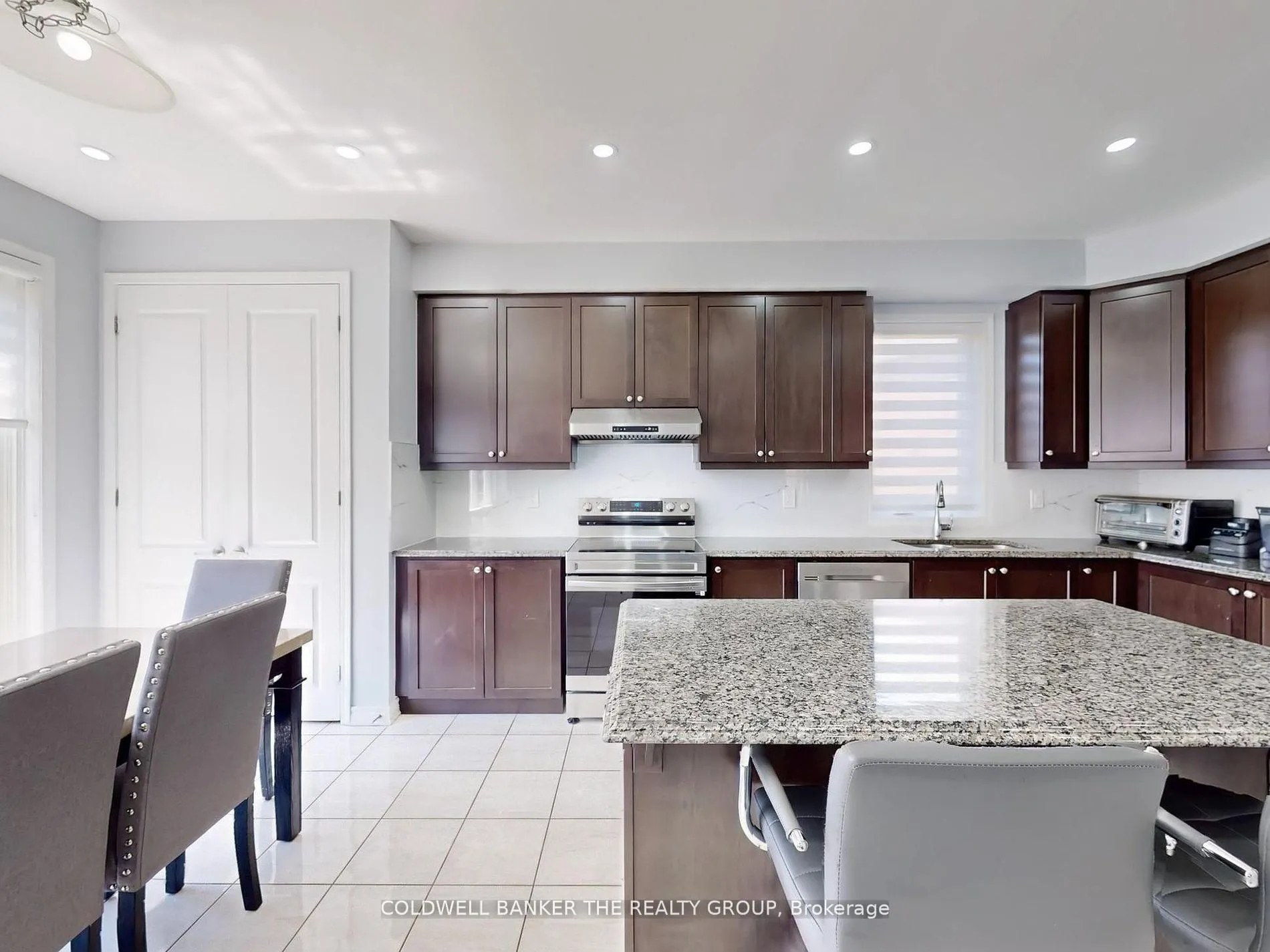 Photo 11 of 41 Averill Road, Brampton, Northwest Brampton — HOMEH