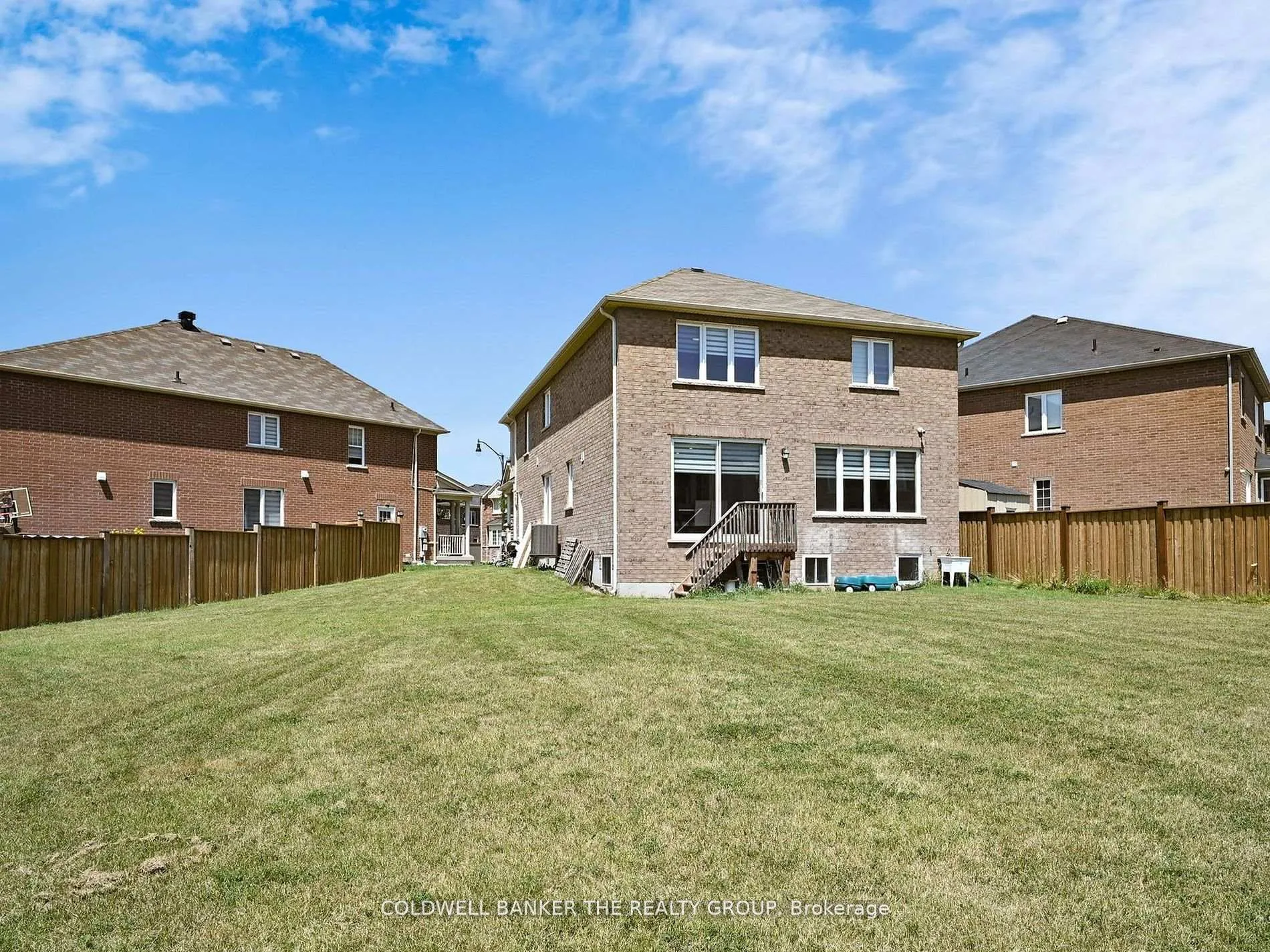 Photo 33 of 41 Averill Road, Brampton, Northwest Brampton — HOMEH