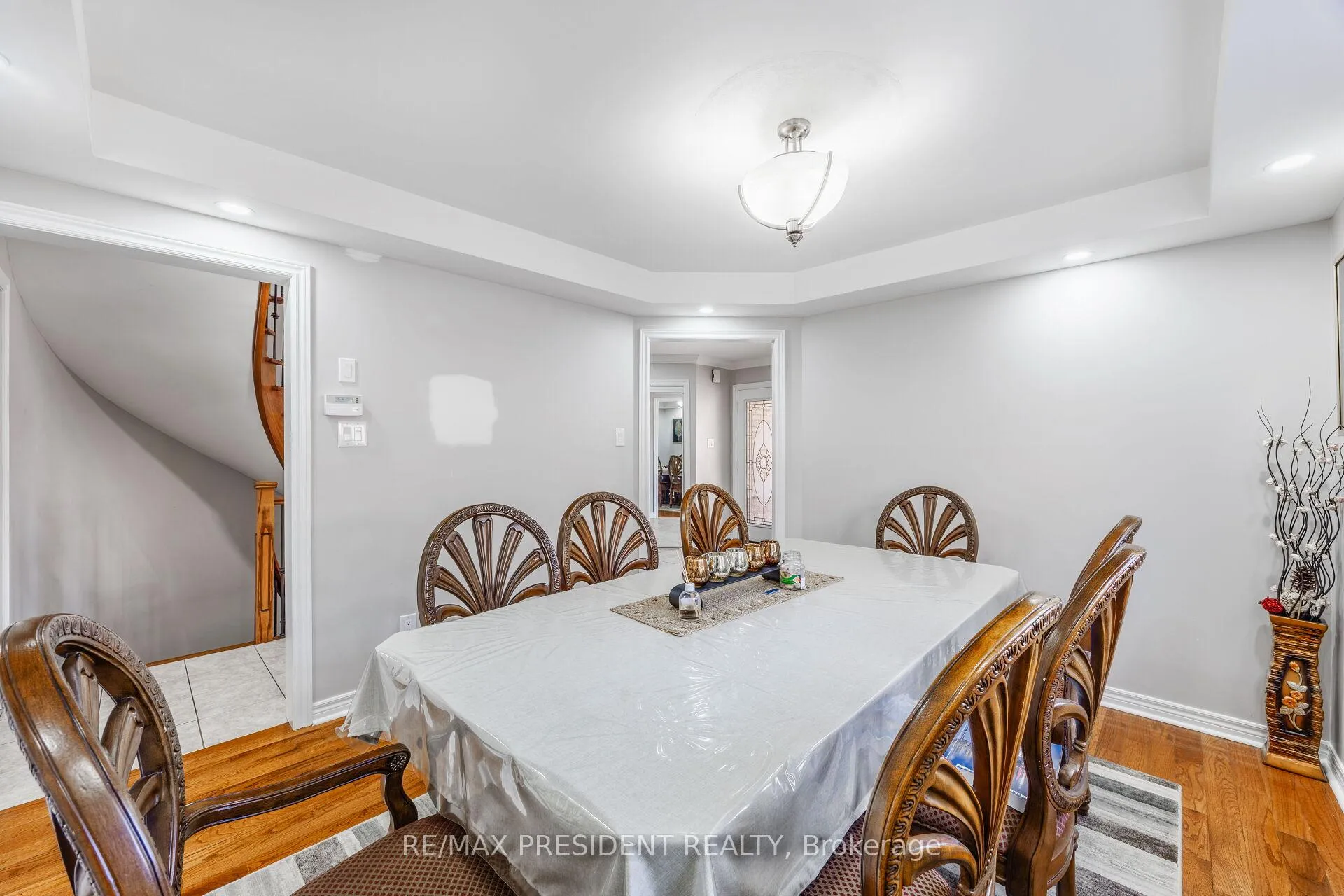 Photo 6 of 14 Samuel Crescent, Halton Hills, Georgetown — HOMEH