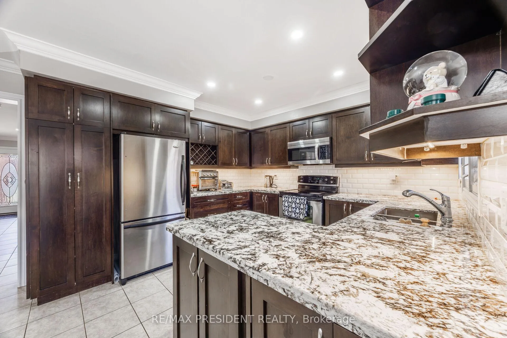 Photo 13 of 14 Samuel Crescent, Halton Hills, Georgetown — HOMEH
