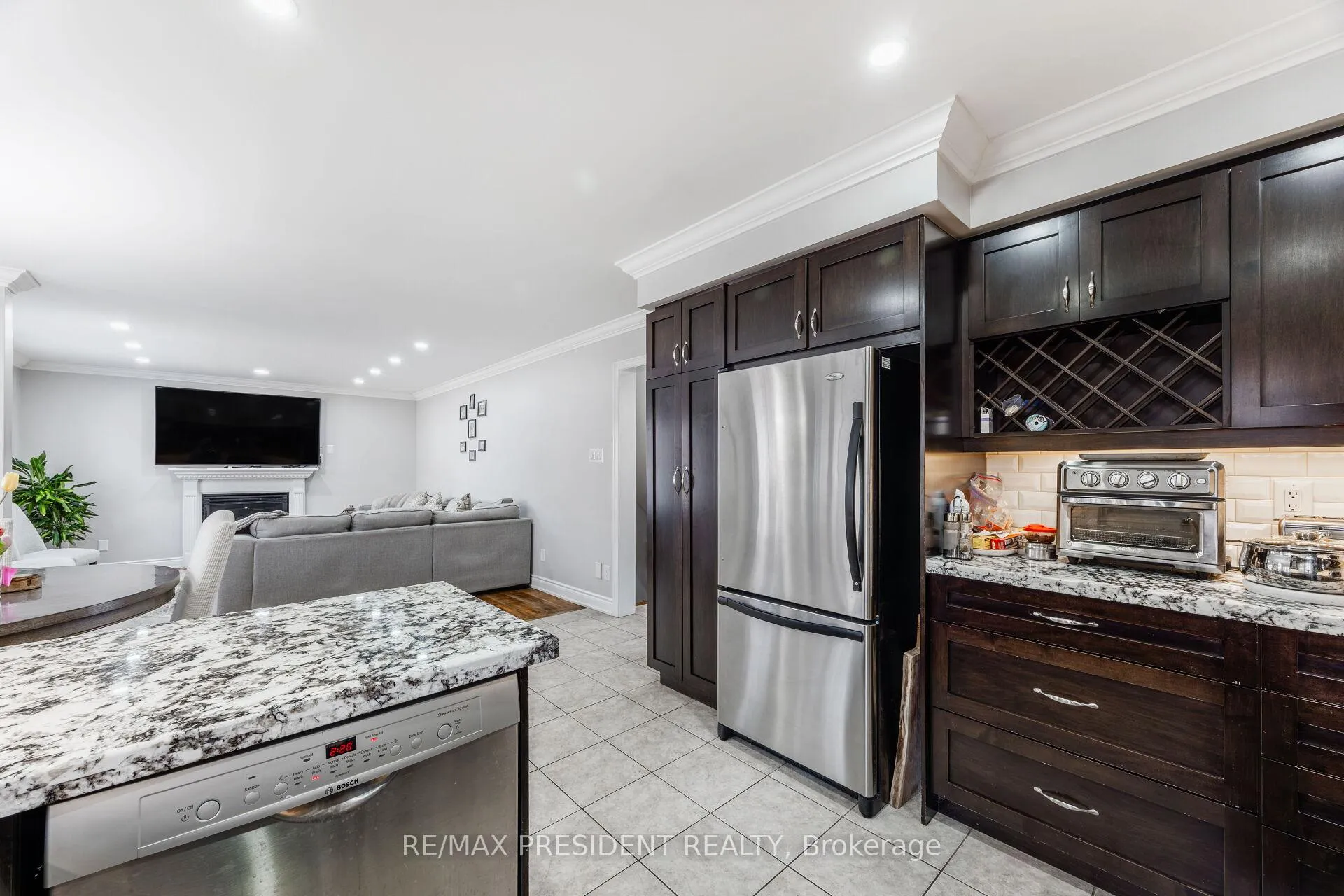 Photo 16 of 14 Samuel Crescent, Halton Hills, Georgetown — HOMEH