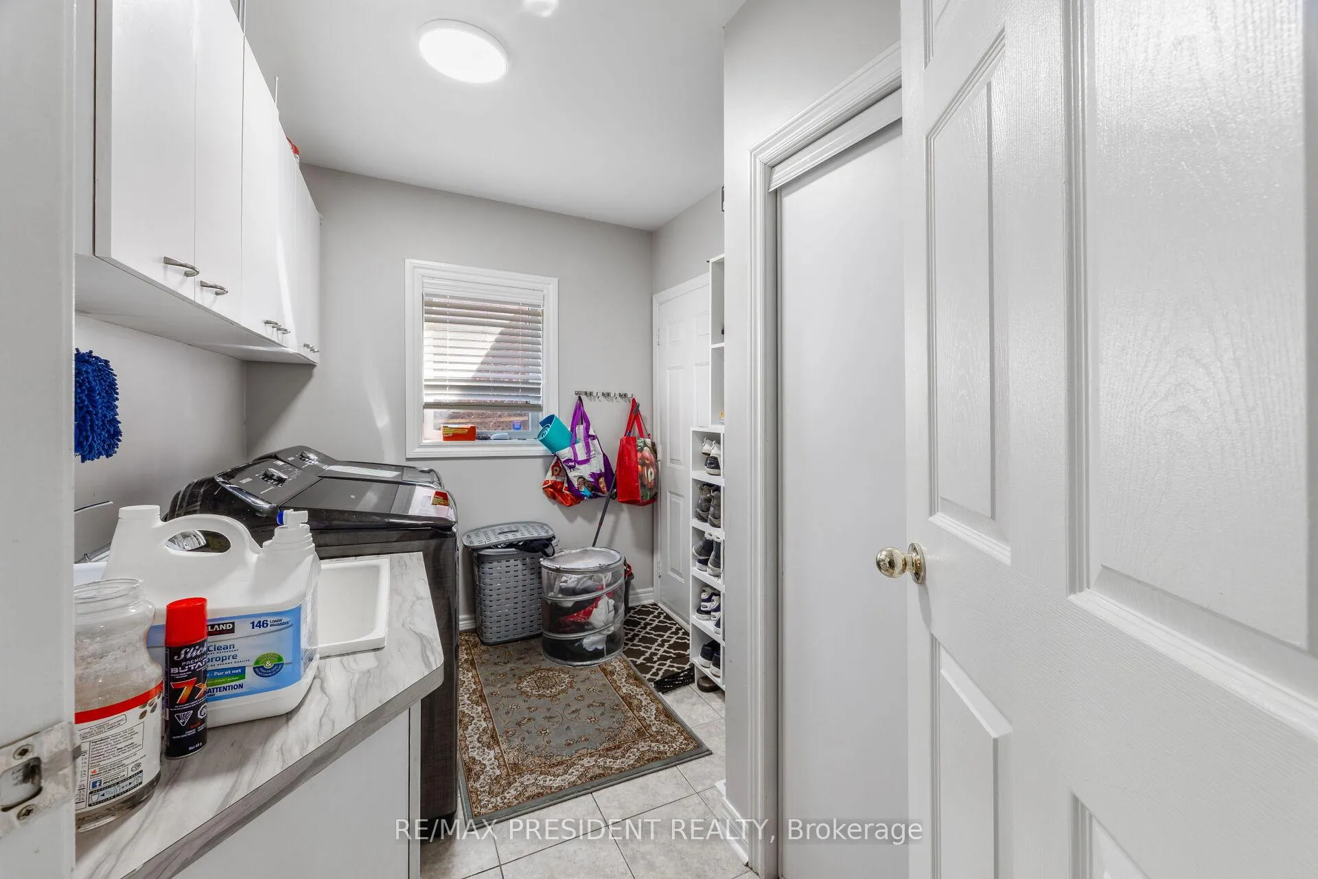 Photo 23 of 14 Samuel Crescent, Halton Hills, Georgetown — HOMEH