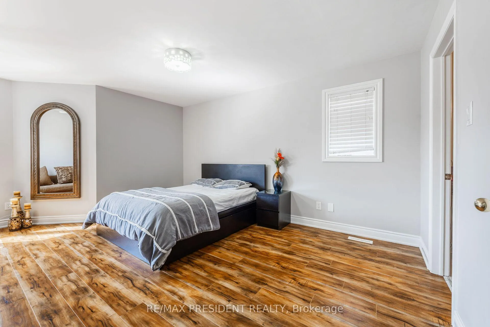 Photo 25 of 14 Samuel Crescent, Halton Hills, Georgetown — HOMEH