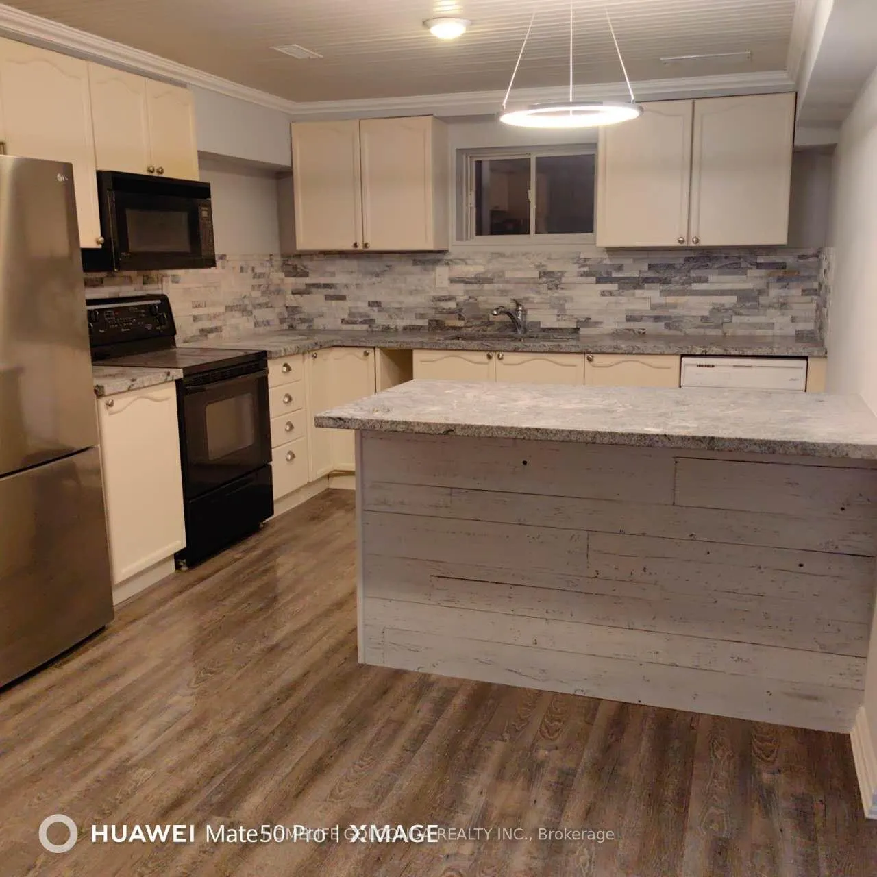Photo 4 of Unit Basement, 55 Hawkins Drive, Barrie, Ardagh — HOMEH