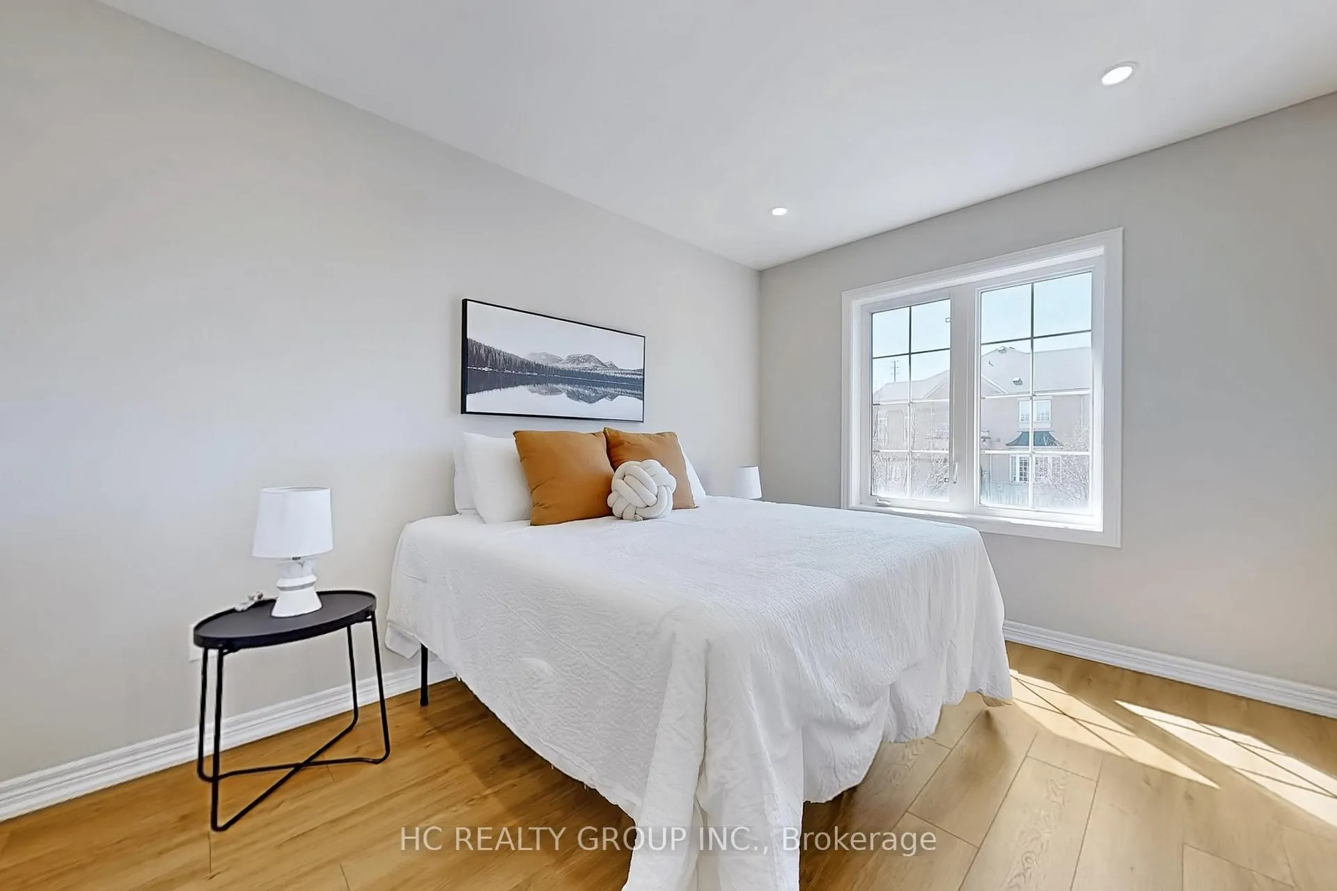 Photo 27 of 206 Wolf Creek Crescent, Vaughan, Patterson — HOMEH