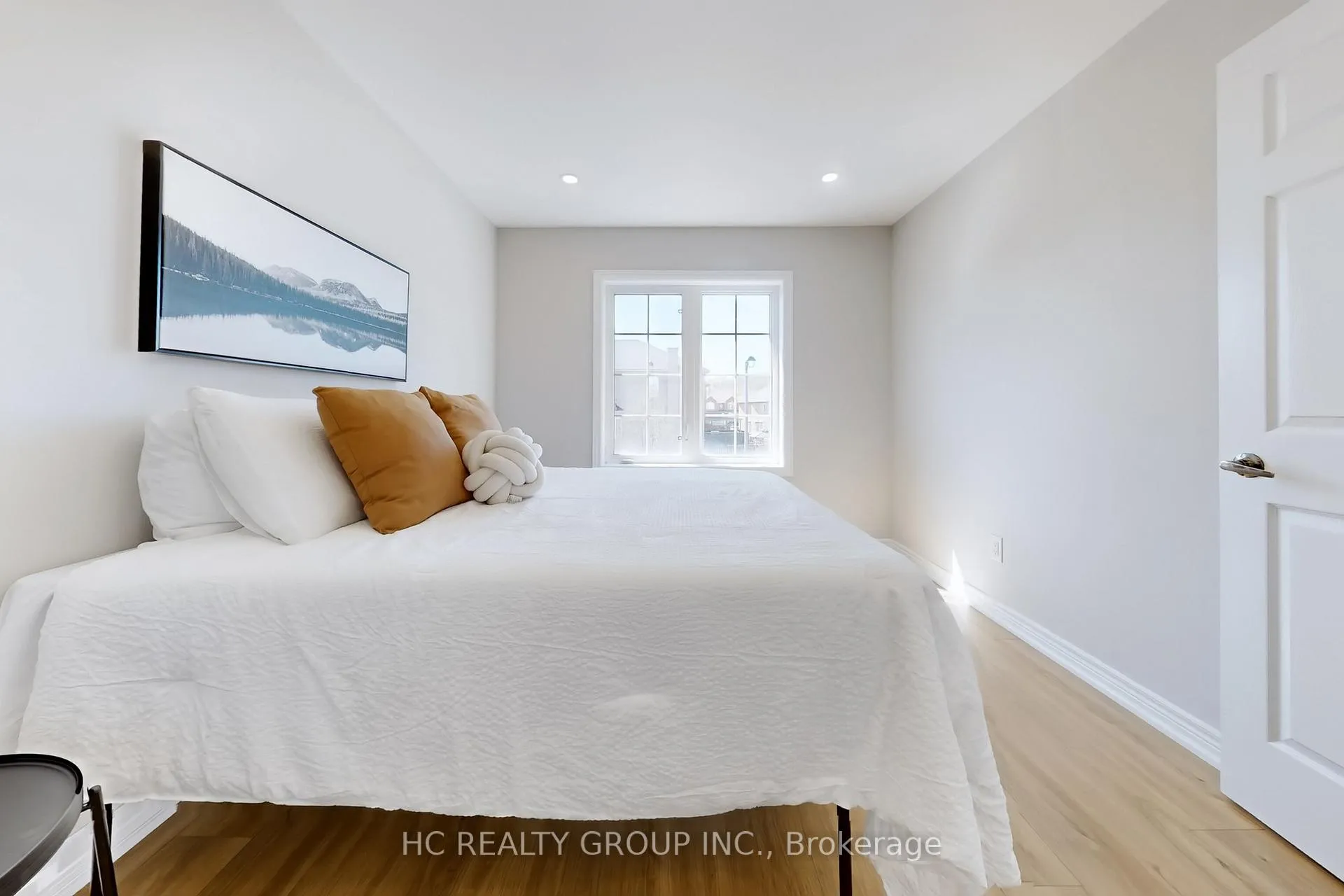 Photo 28 of 206 Wolf Creek Crescent, Vaughan, Patterson — HOMEH