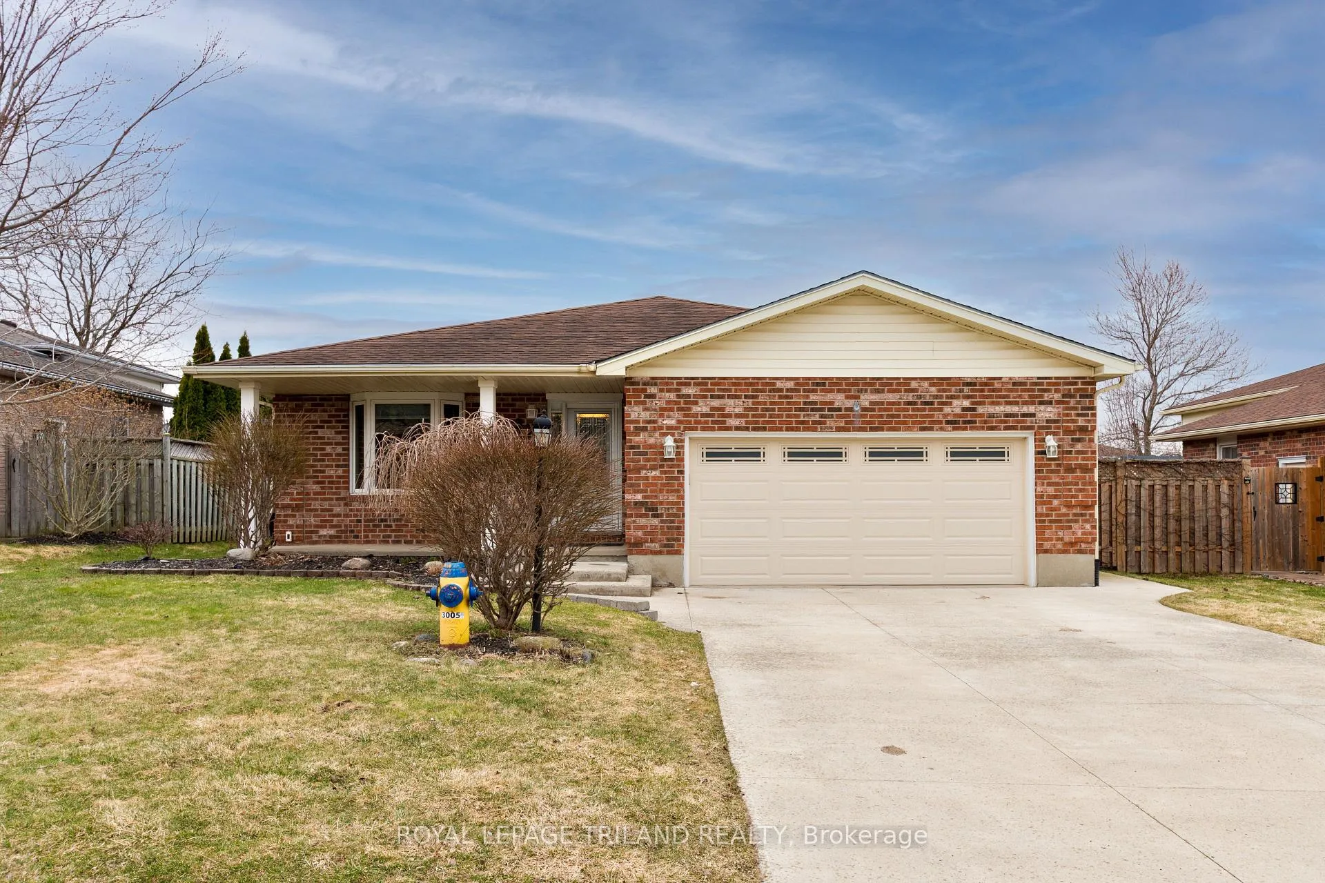 Photo 2 of 379 Sherwood Avenue, Central Elgin, Belmont — HOMEH