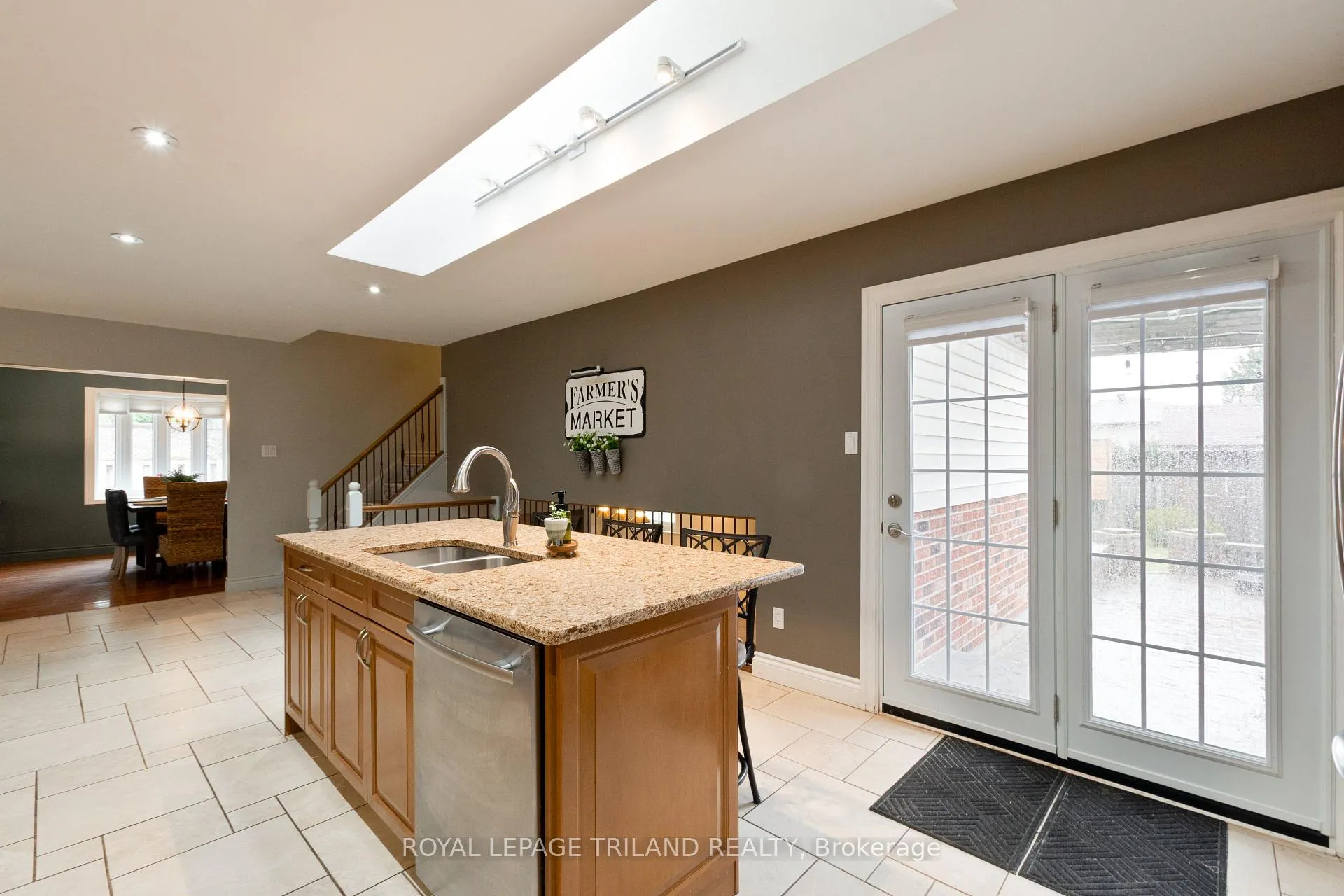 Photo 12 of 379 Sherwood Avenue, Central Elgin, Belmont — HOMEH