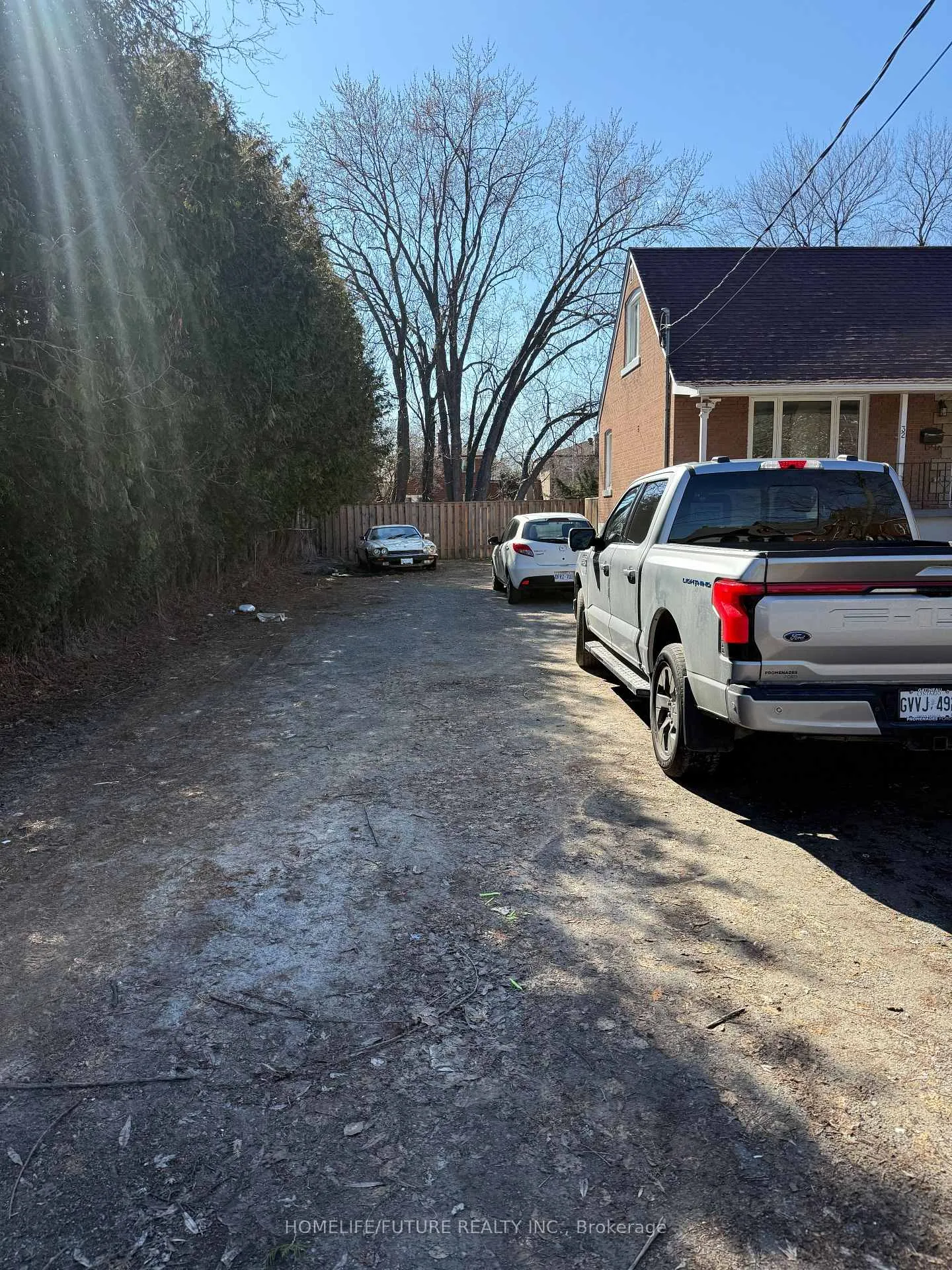 Photo 2 of Unit Main, 32 Homestead Road, Scarborough, West Hill — HOMEH