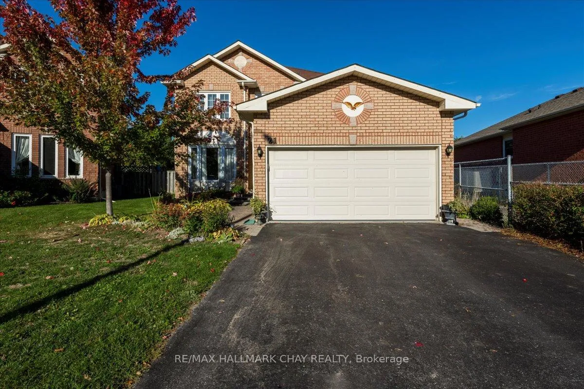 Photo 1 of 21 Barwick Drive, Barrie, West Bayfield — HOMEH