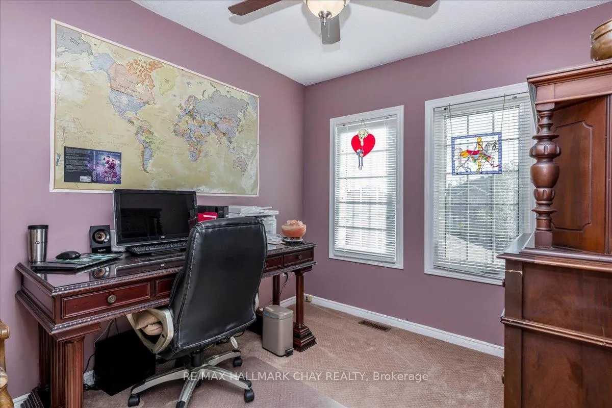 Photo 16 of 21 Barwick Drive, Barrie, West Bayfield — HOMEH