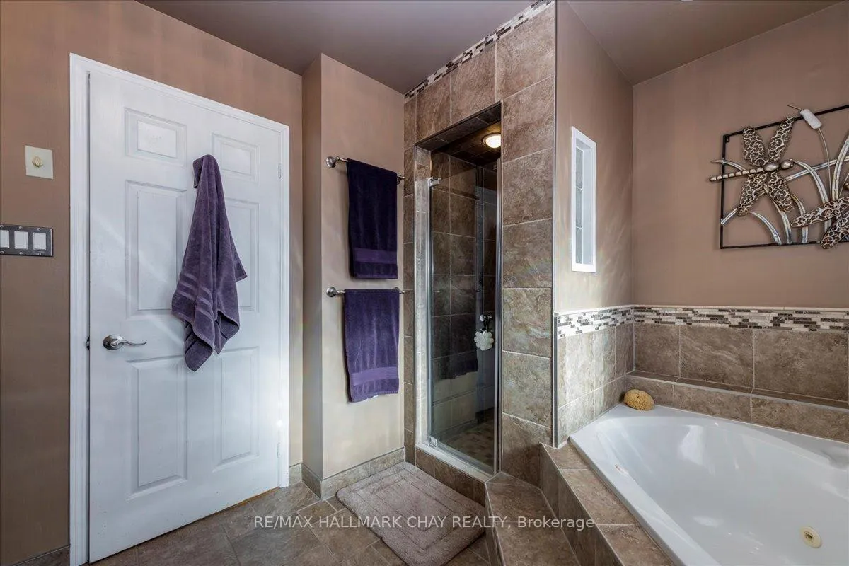 Photo 25 of 21 Barwick Drive, Barrie, West Bayfield — HOMEH