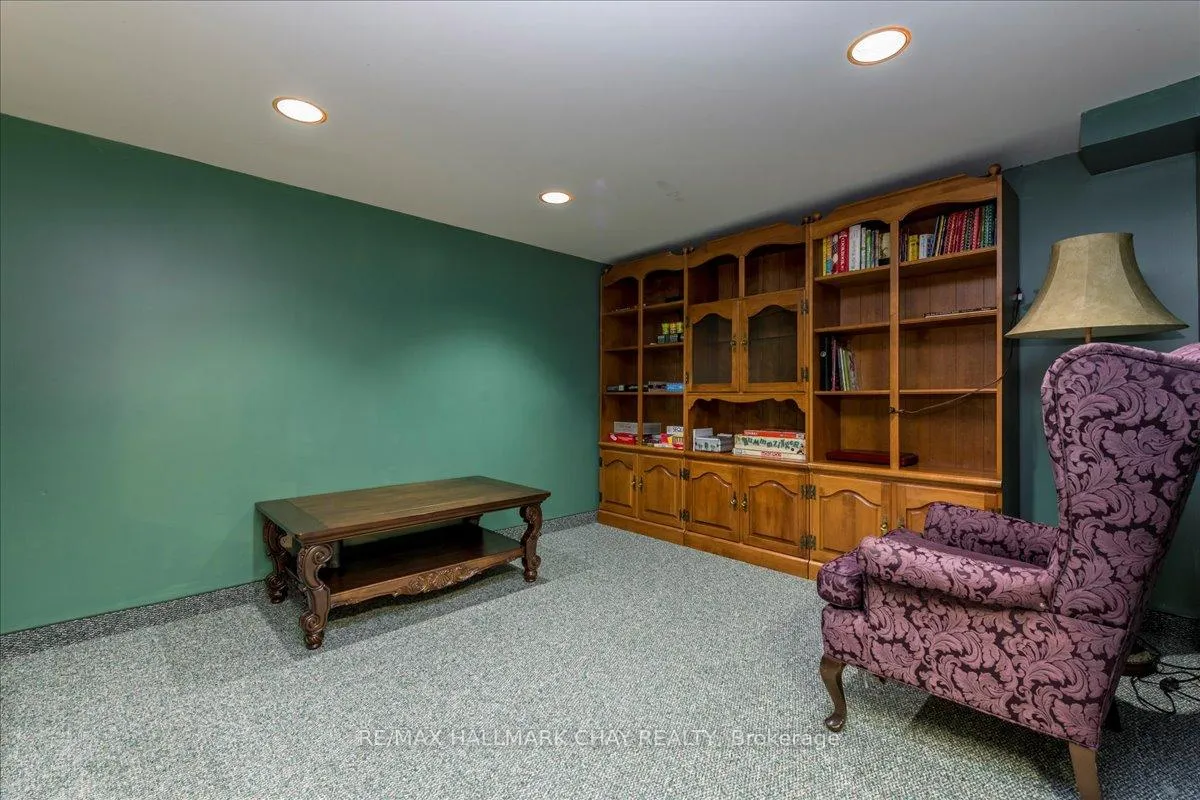 Photo 28 of 21 Barwick Drive, Barrie, West Bayfield — HOMEH