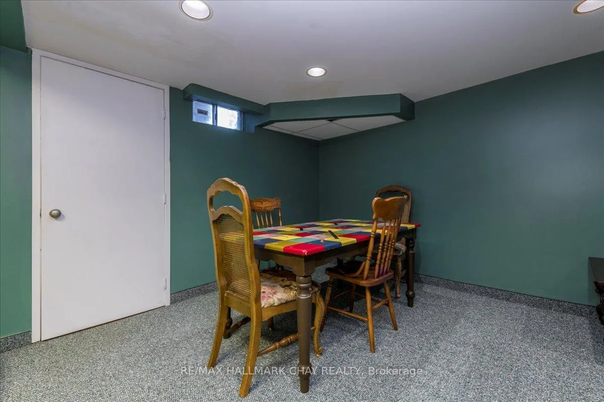 Photo 29 of 21 Barwick Drive, Barrie, West Bayfield — HOMEH