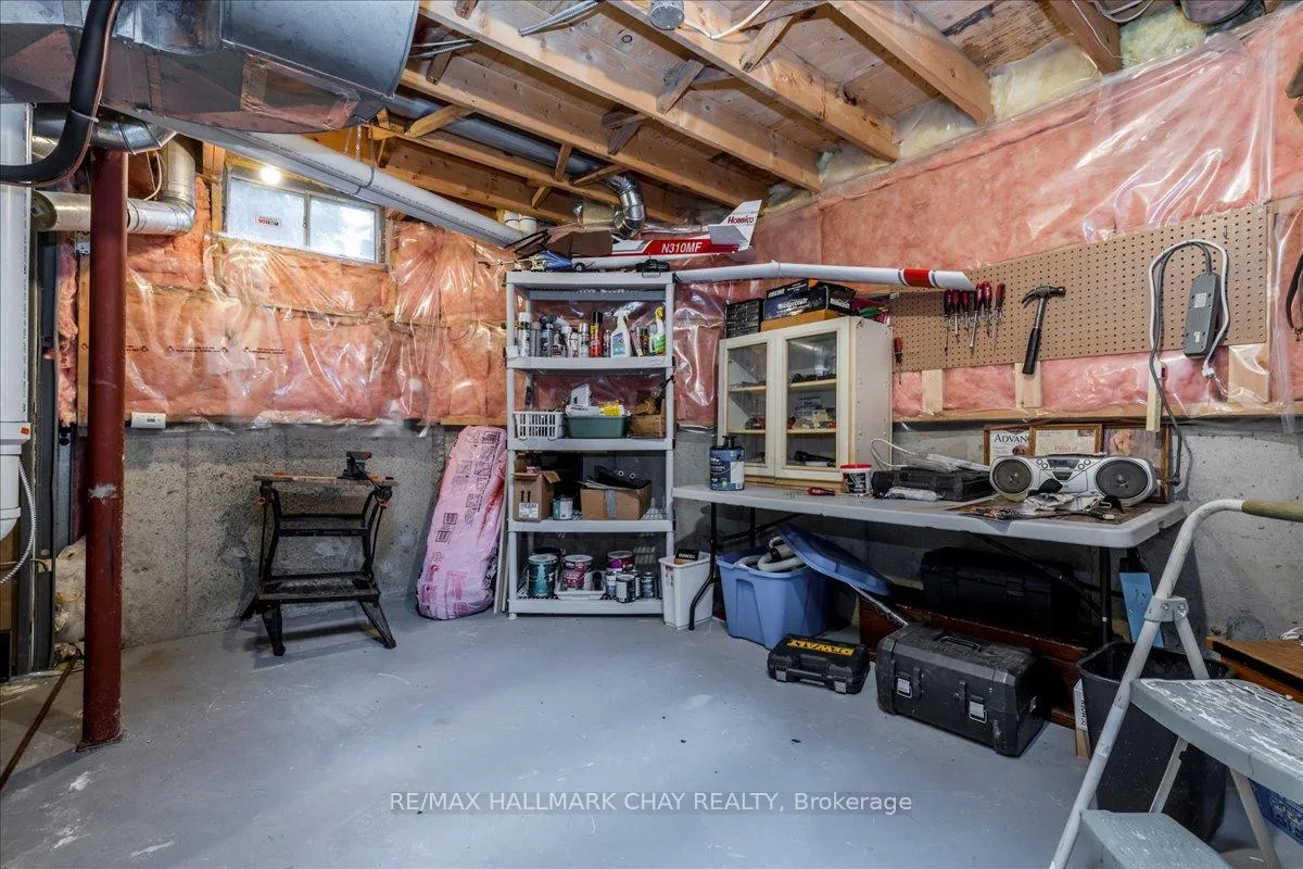 Photo 32 of 21 Barwick Drive, Barrie, West Bayfield — HOMEH