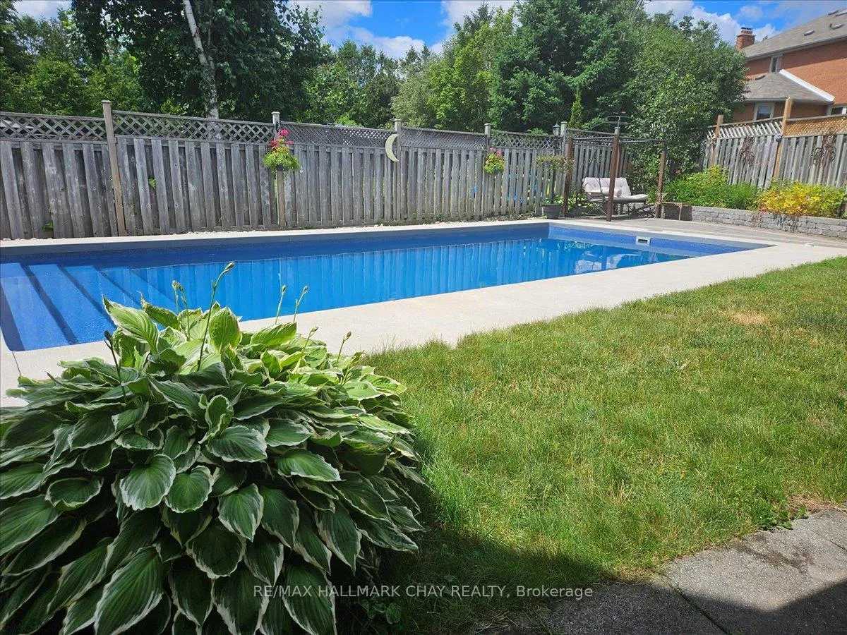 Photo 39 of 21 Barwick Drive, Barrie, West Bayfield — HOMEH