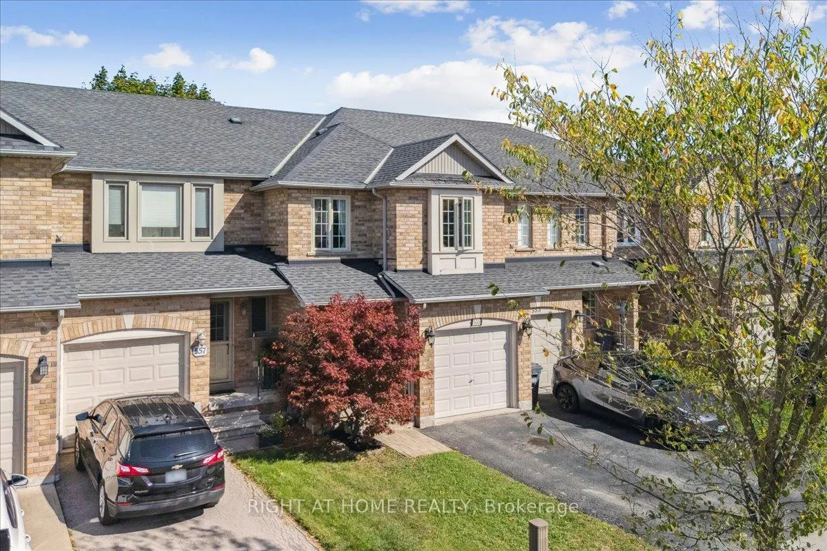 Front of 555 Taylor Crescent