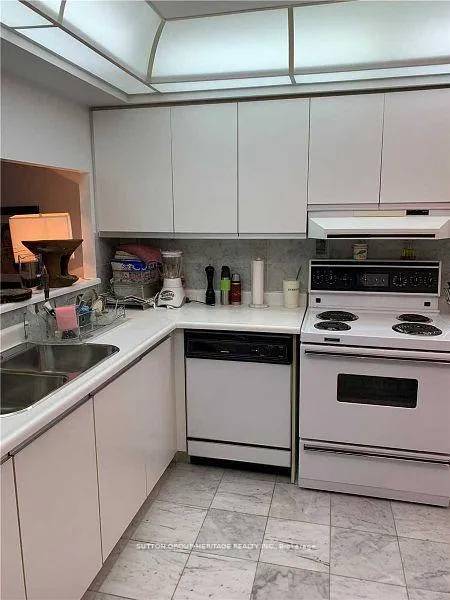 Photo 3 of Unit 605, 22 Hanover Road, Brampton, Brampton 407 Corridor — HOMEH