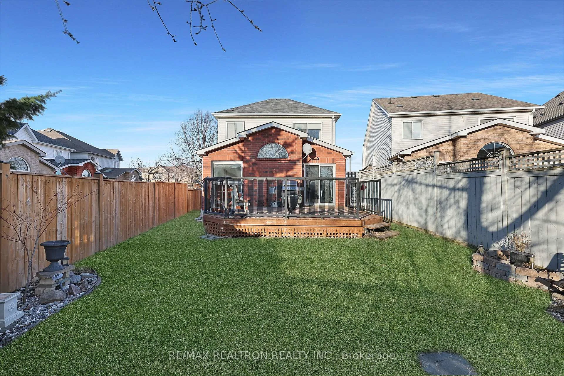 Photo 36 of 3044 Country Lane, Whitby, Williamsburg — HOMEH