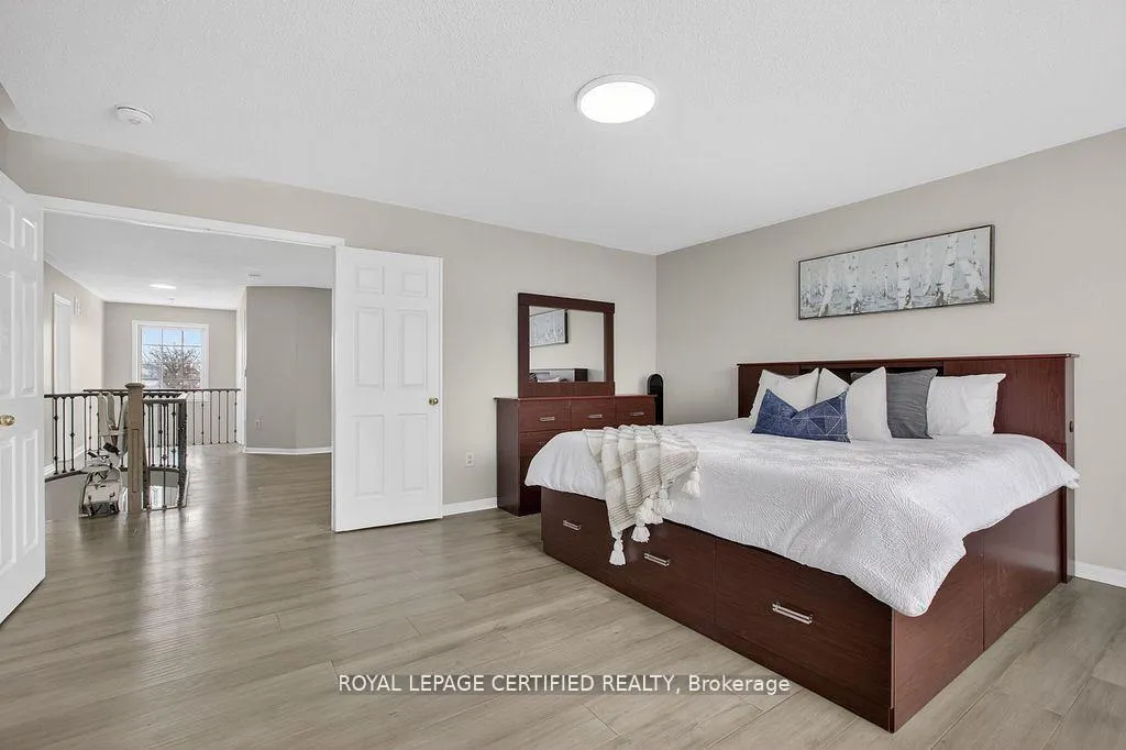 Photo 22 of 10 Verona Drive, Brampton, Vales of Castlemore — HOMEH