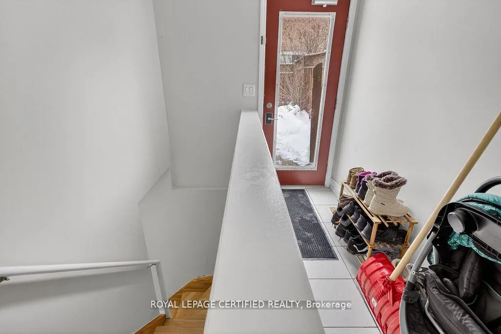 Photo 36 of 10 Verona Drive, Brampton, Vales of Castlemore — HOMEH