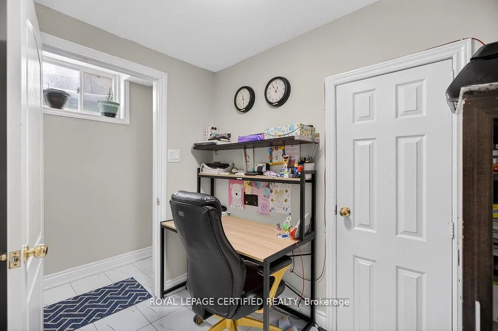 Photo 40 of 10 Verona Drive, Brampton, Vales of Castlemore — HOMEH