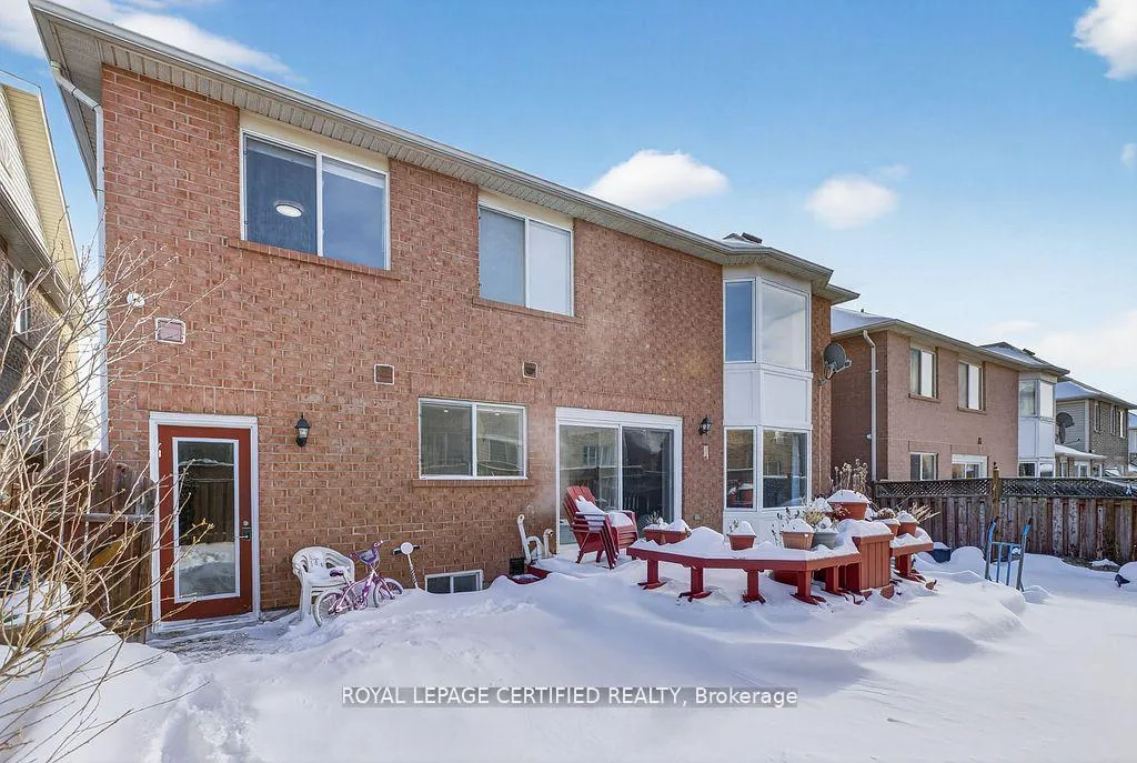 Photo 45 of 10 Verona Drive, Brampton, Vales of Castlemore — HOMEH