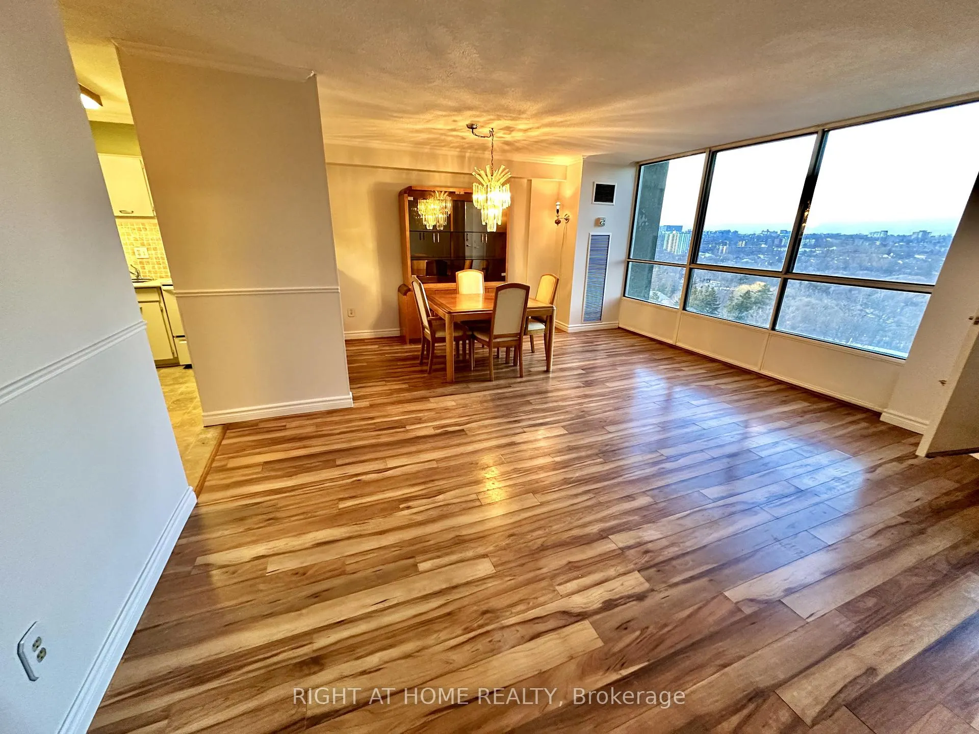 Front of Unit 1806, 10 Martha Eaton Way S