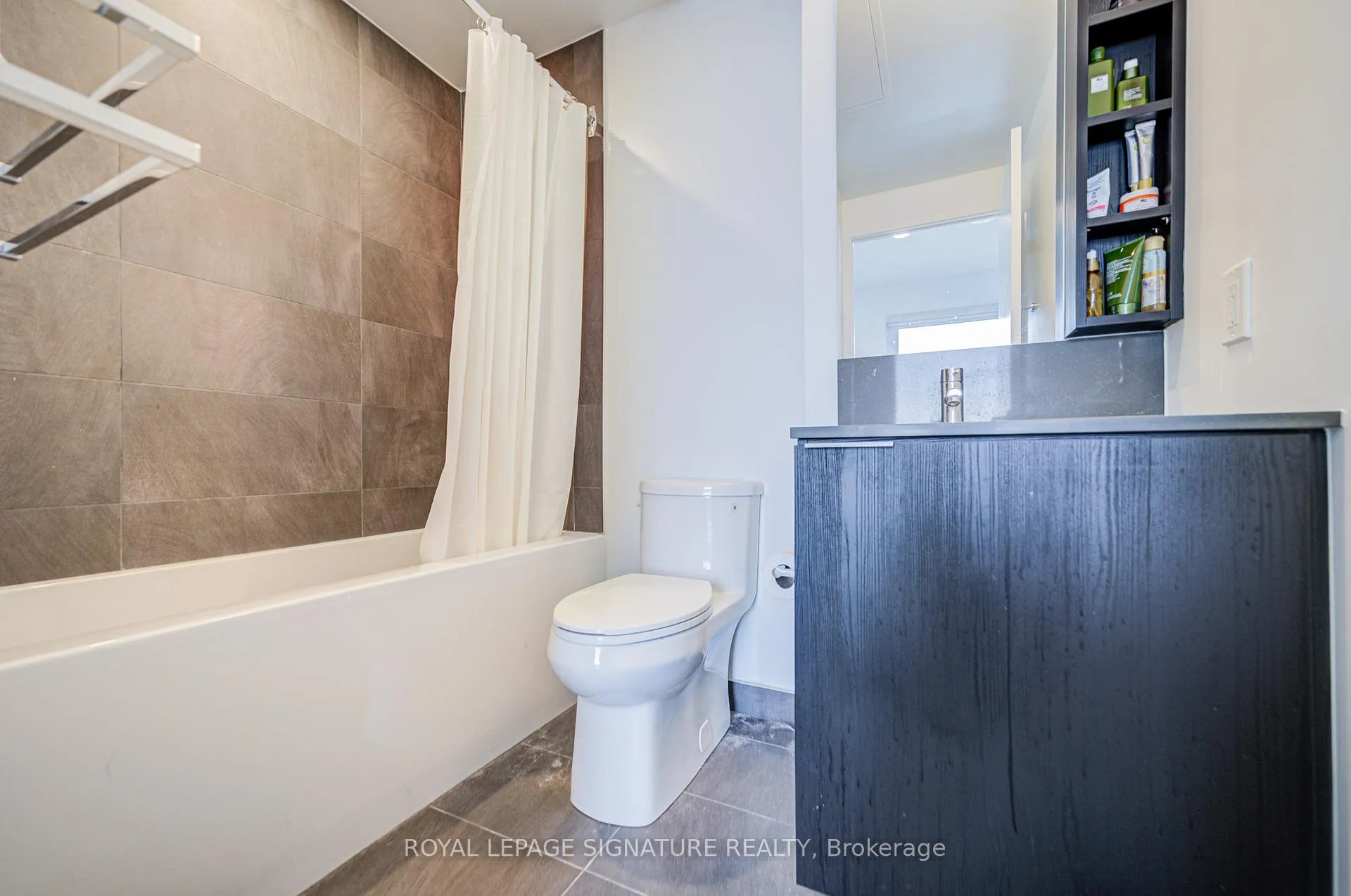Photo 12 of Unit 4005, 1000 Portage Parkway, Vaughan, Vaughan Corporate Centre — HOMEH