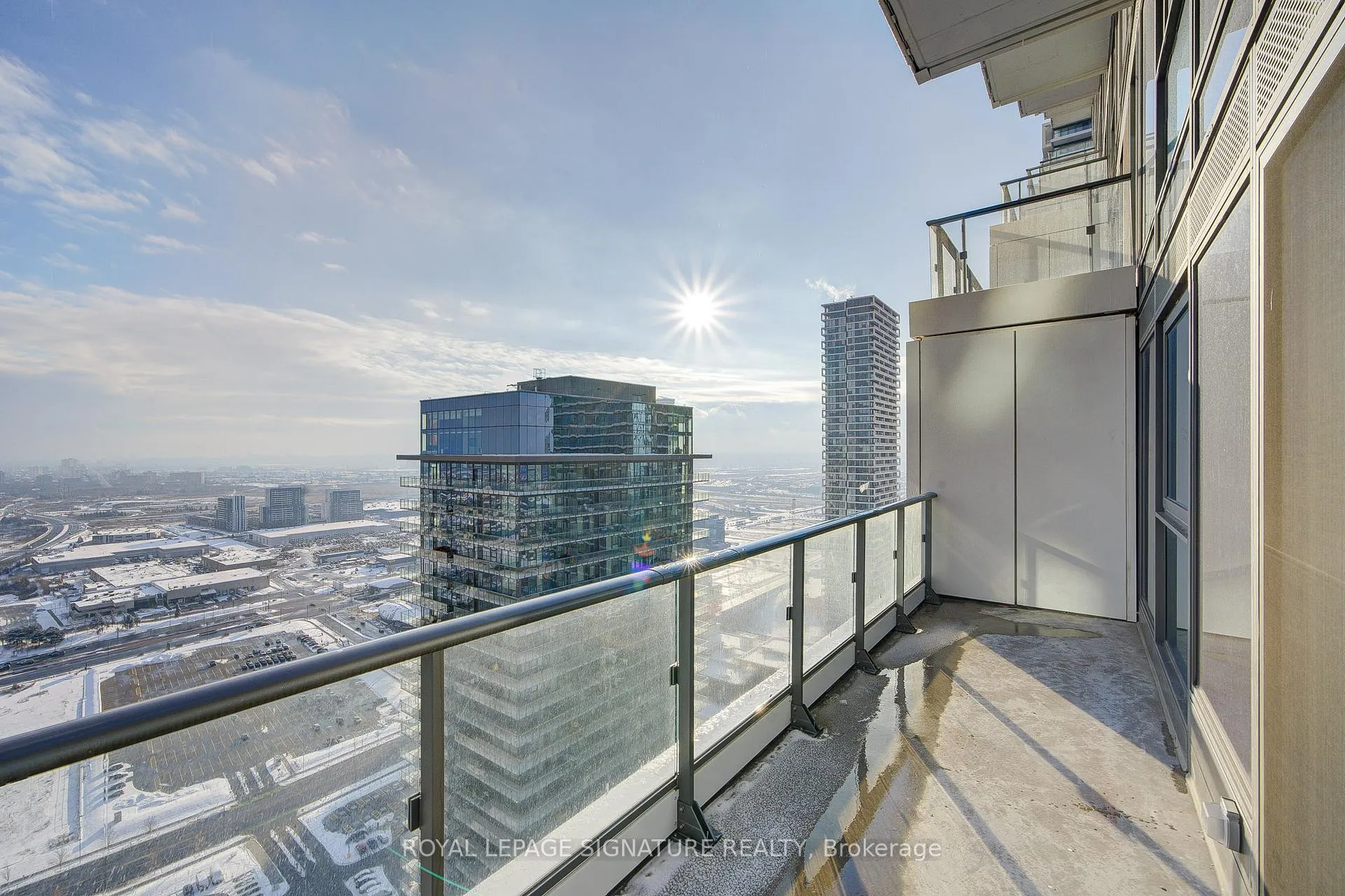 Photo 14 of Unit 4005, 1000 Portage Parkway, Vaughan, Vaughan Corporate Centre — HOMEH