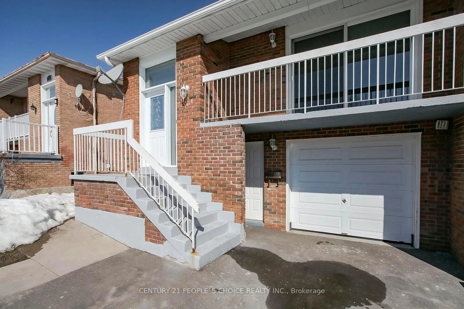 Photo 4 of Unit Upper, 106 Winterfold Drive, Brampton, Madoc — HOMEH