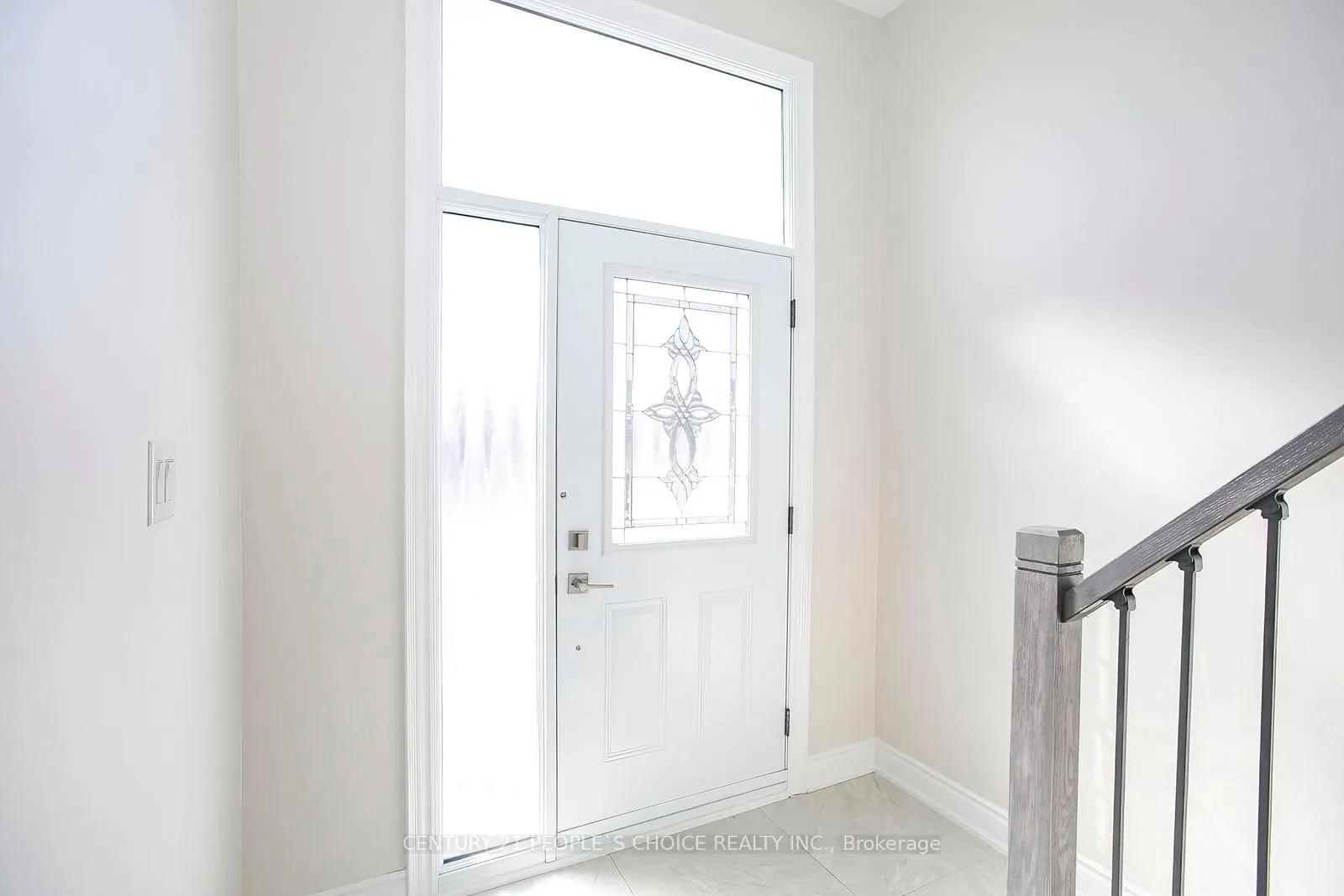 Photo 6 of Unit Upper, 106 Winterfold Drive, Brampton, Madoc — HOMEH