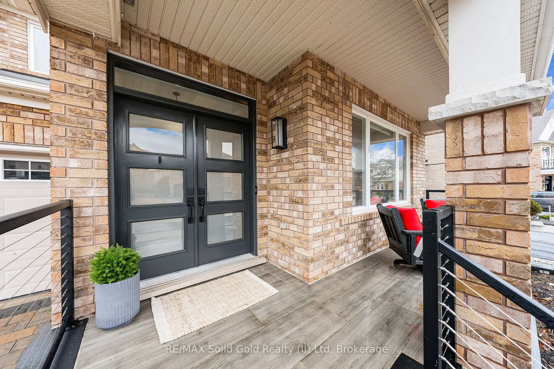 Photo 2 of 75 Porter Crescent, Cambridge, Silver Heights — HOMEH