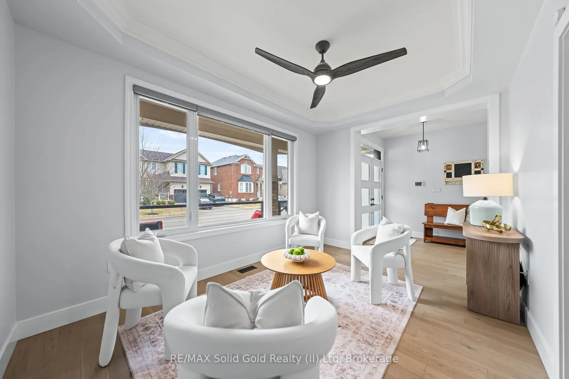 Photo 5 of 75 Porter Crescent, Cambridge, Silver Heights — HOMEH