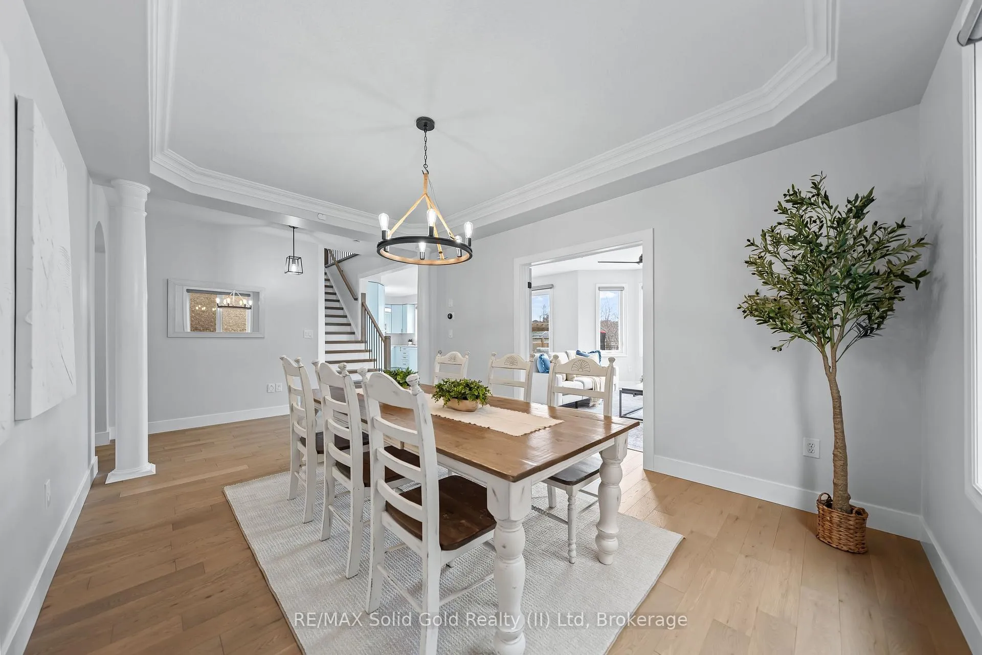 Photo 9 of 75 Porter Crescent, Cambridge, Silver Heights — HOMEH