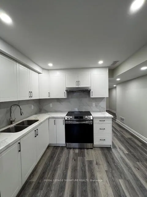Photo 12 of 24 Fordham Road, Brampton, Bram West — HOMEH