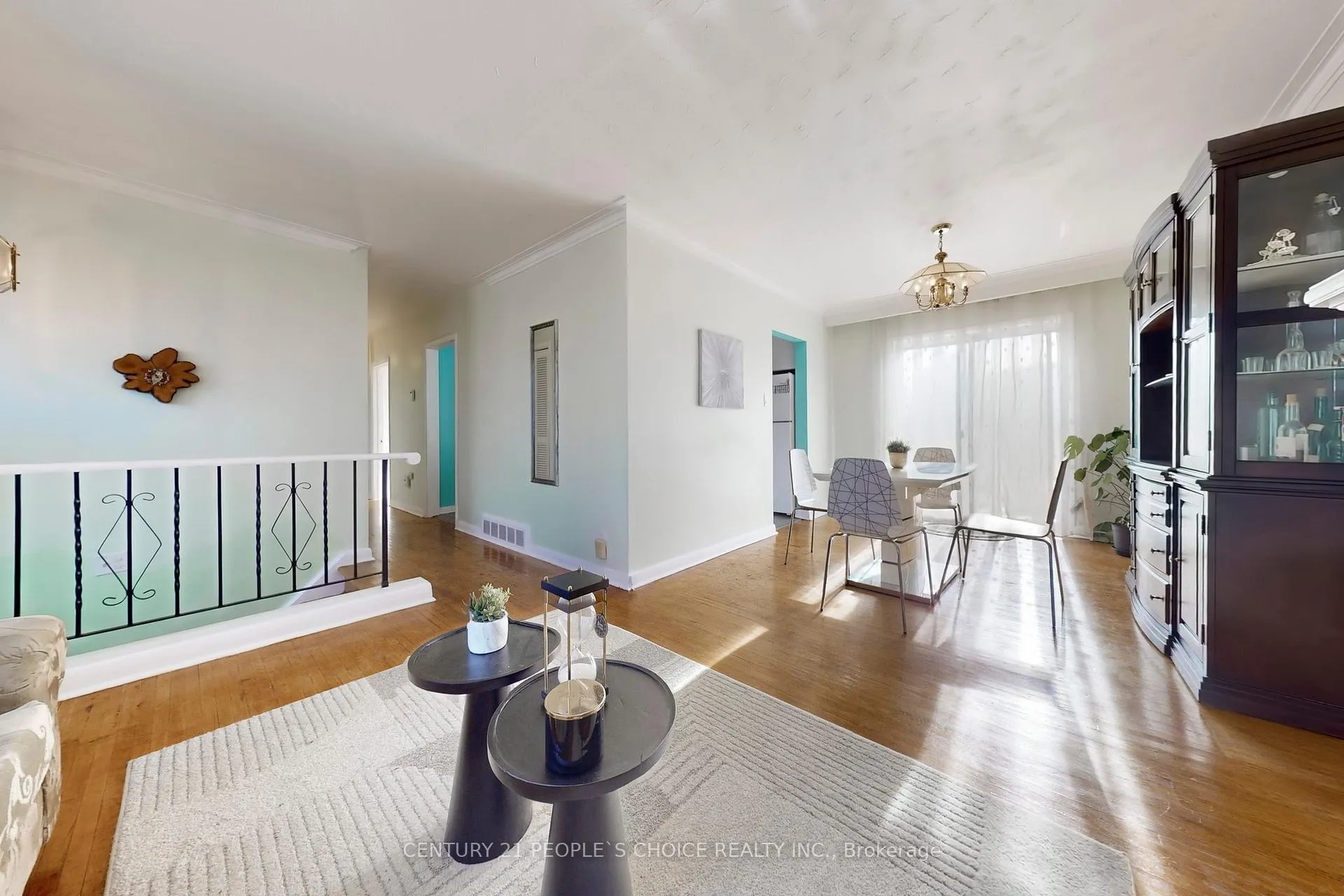 Photo 6 of 35 Westhumber Boulevard, Etobicoke, West Humber-Clairville — HOMEH