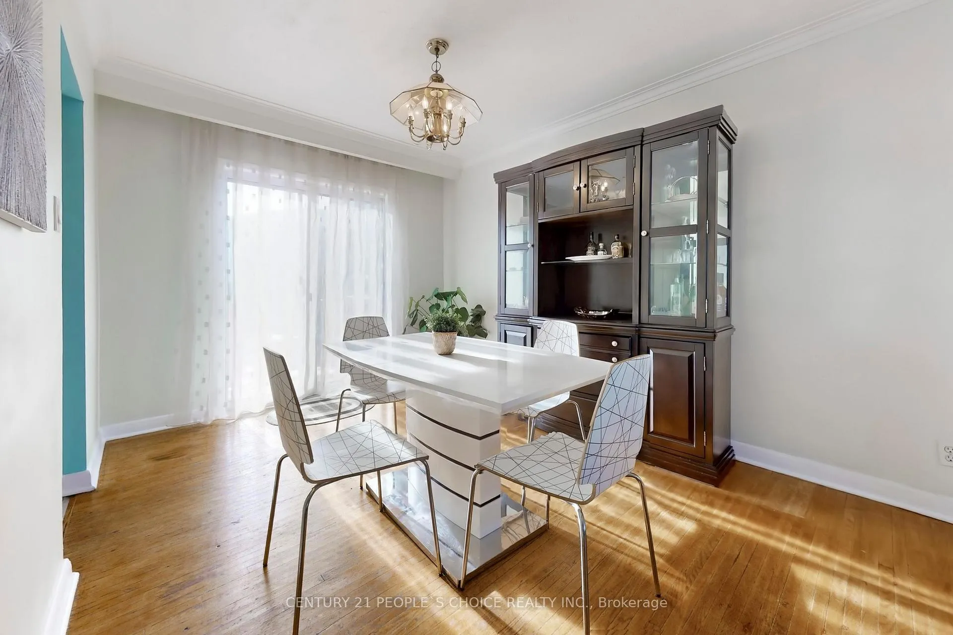 Photo 7 of 35 Westhumber Boulevard, Etobicoke, West Humber-Clairville — HOMEH