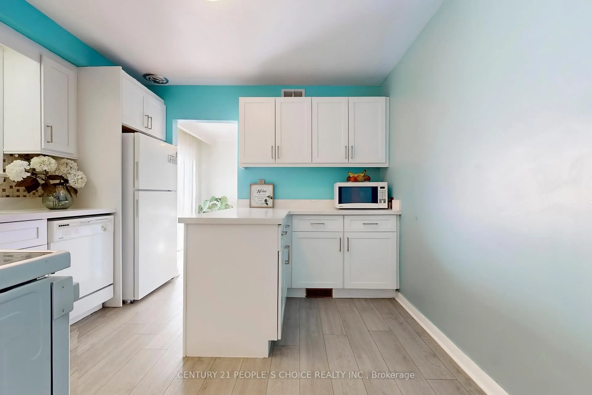 Photo 1 of 35 Westhumber Boulevard, Etobicoke, West Humber-Clairville — HOMEH