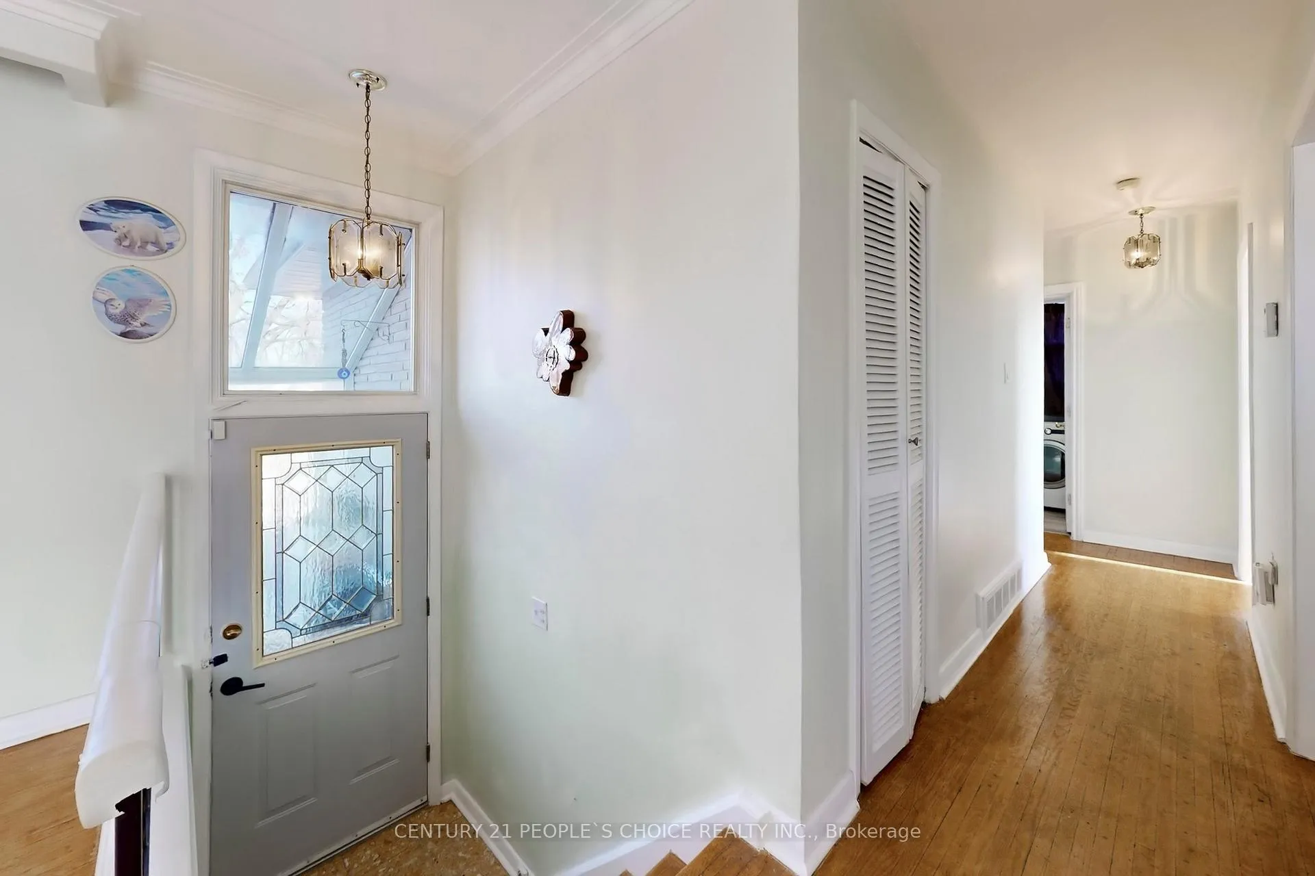 Photo 11 of 35 Westhumber Boulevard, Etobicoke, West Humber-Clairville — HOMEH