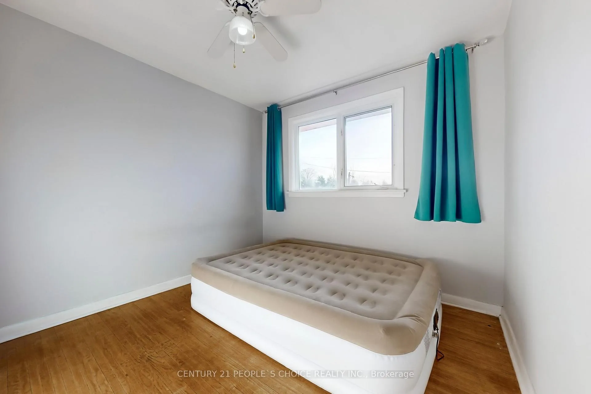 Photo 12 of 35 Westhumber Boulevard, Etobicoke, West Humber-Clairville — HOMEH