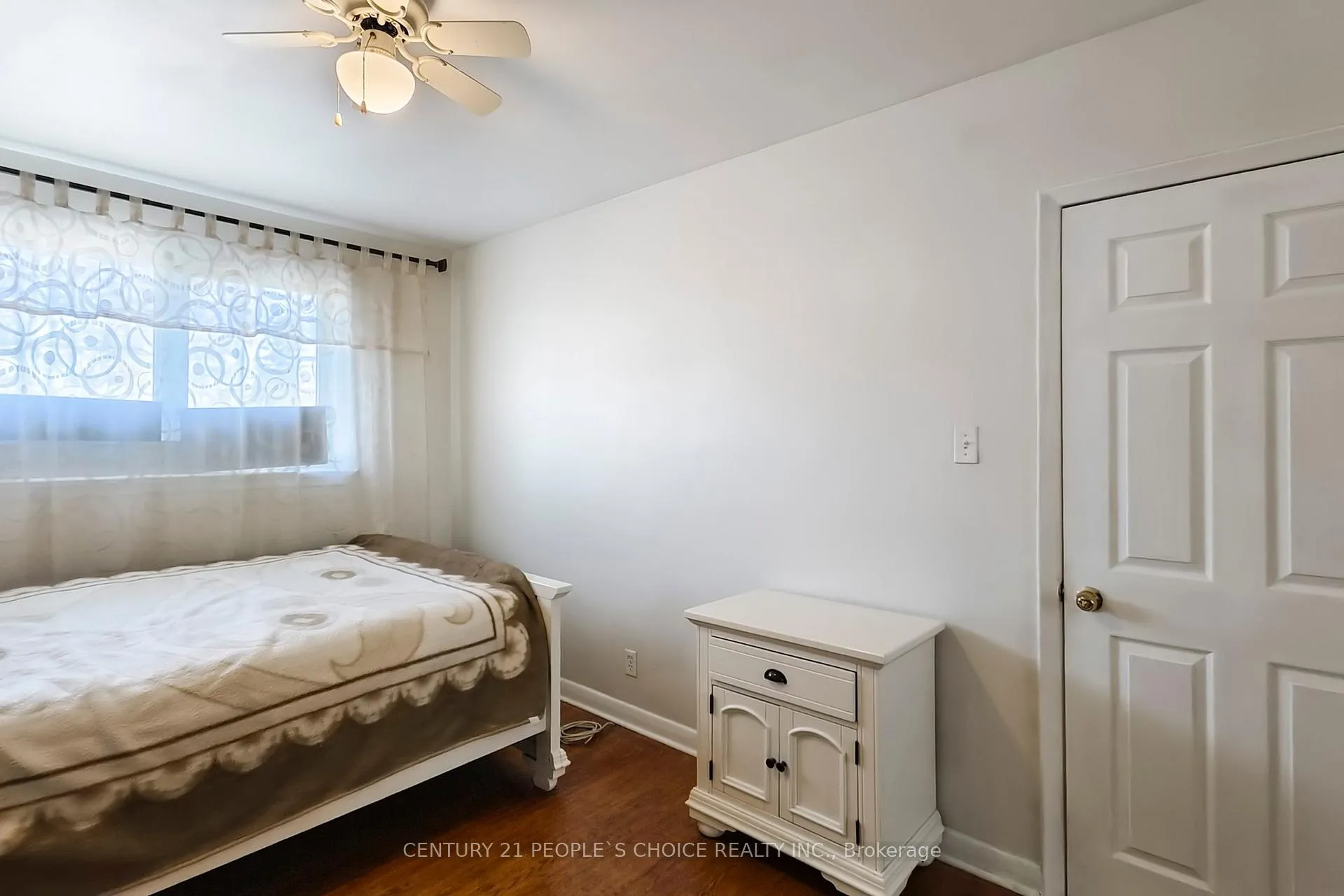 Photo 15 of 35 Westhumber Boulevard, Etobicoke, West Humber-Clairville — HOMEH